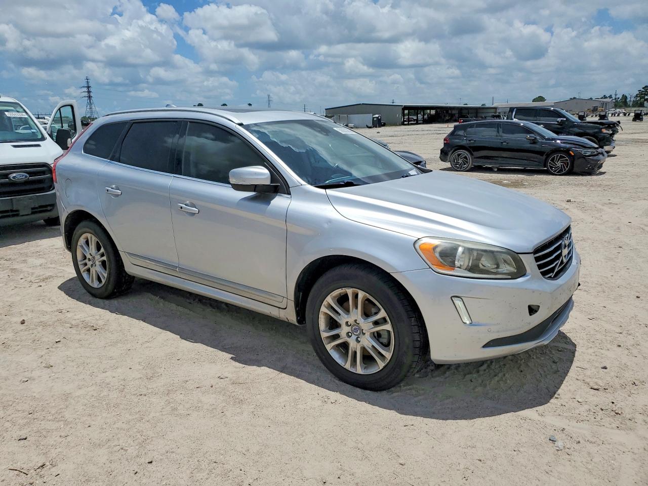 2015 Volvo Xc60 T5 Platinum Silver vin: YV440MDDXF2600539