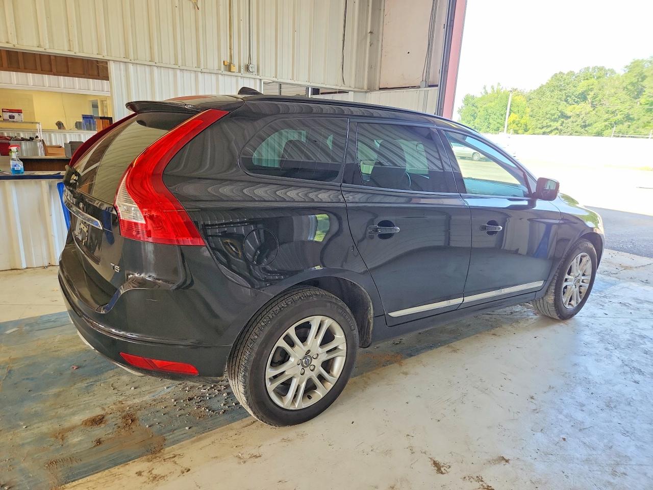 2015 Volvo Xc60 T5 Black vin: YV440MDJ3F2734640