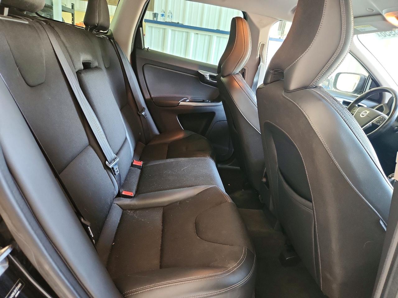 2015 Volvo Xc60 T5 Black vin: YV440MDJ3F2734640