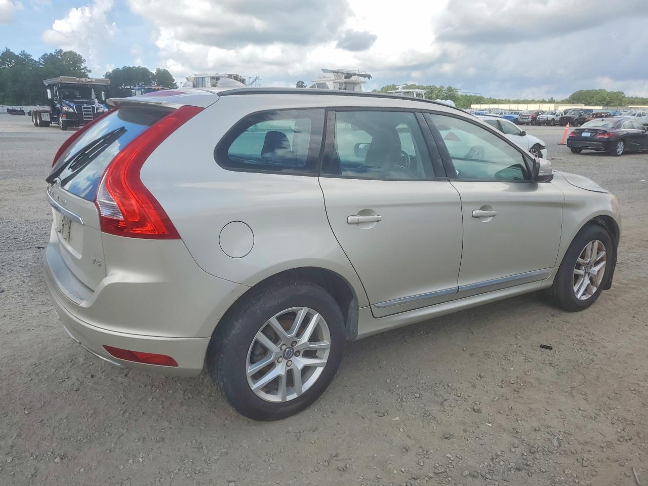 2017 Volvo Xc60 T5 Желто-коричневый vin: YV440MDJ5H2093588