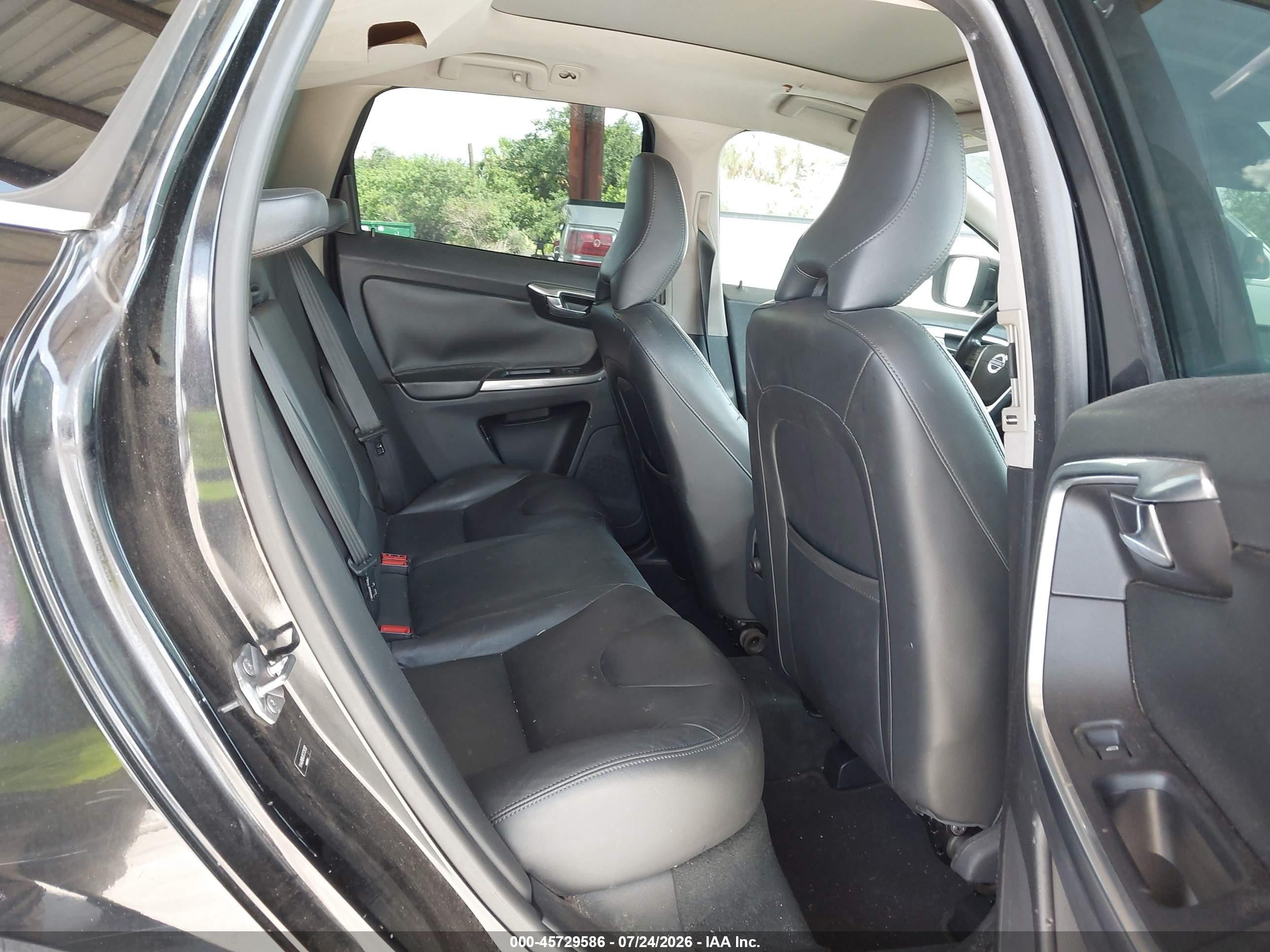 2015 Volvo Xc60 T5 Premier Black vin: YV440MDK0F2729792