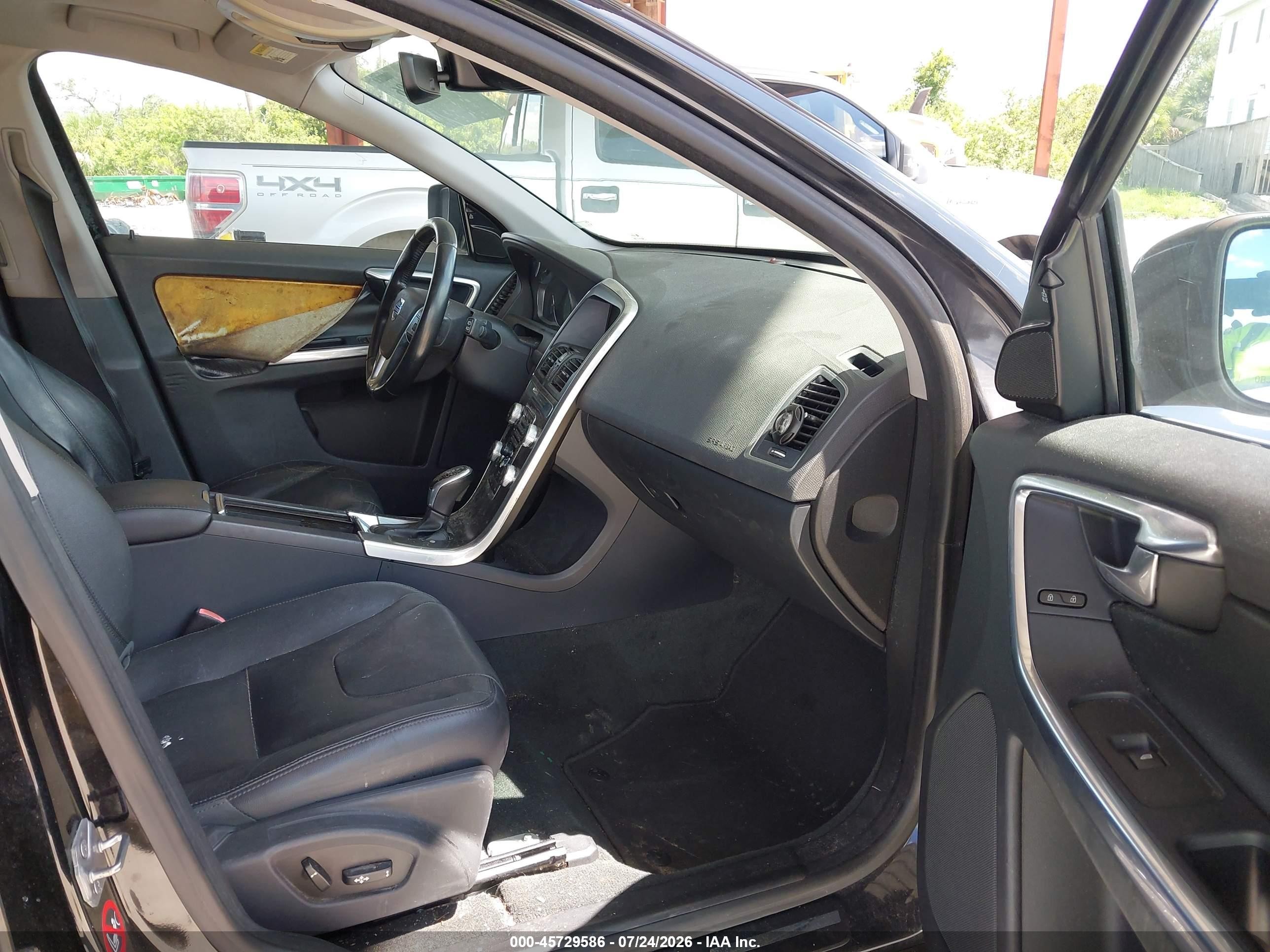 2015 Volvo Xc60 T5 Premier Black vin: YV440MDK0F2729792
