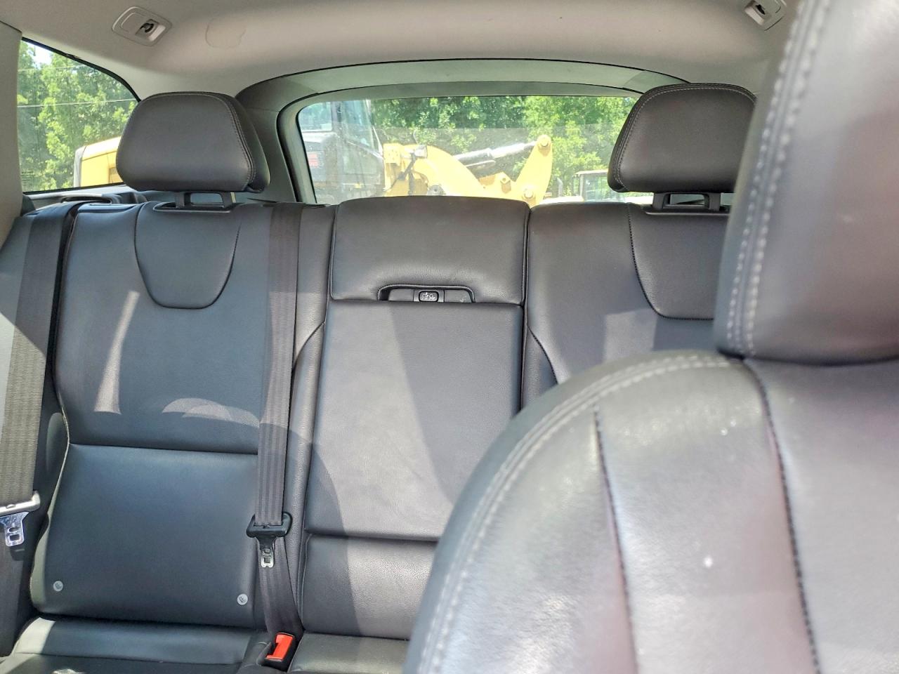 2015 Volvo Xc60 T5 Premier White vin: YV440MDK0F2741621