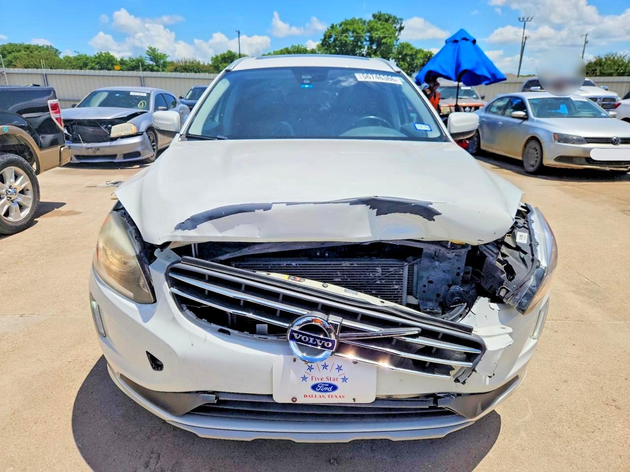 2016 Volvo Xc60 T5 Premier White vin: YV440MDK0G2795552