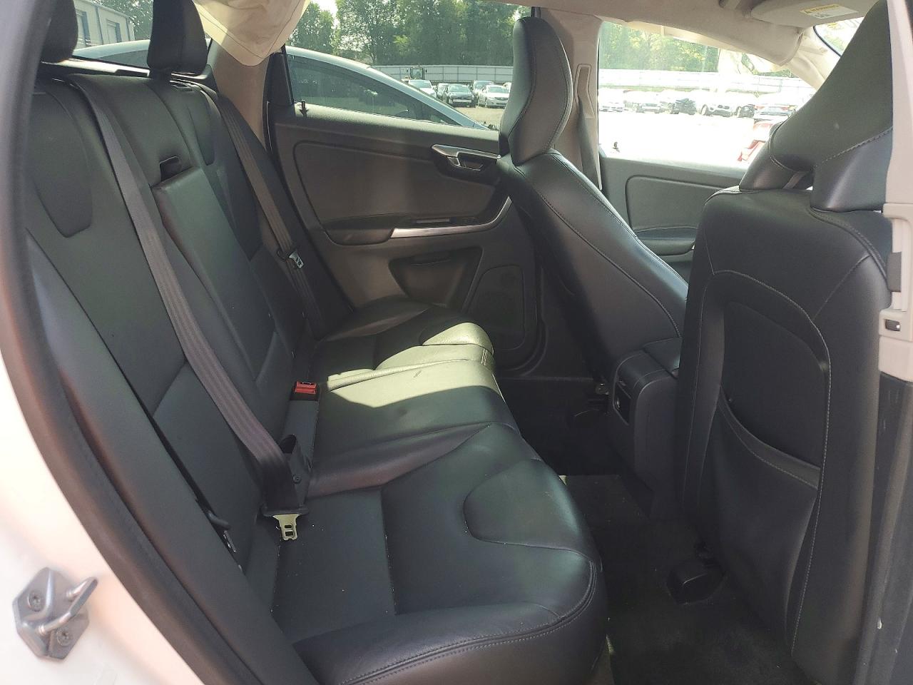 2016 Volvo Xc60 T5 Premier Белый vin: YV440MDK1G2789842