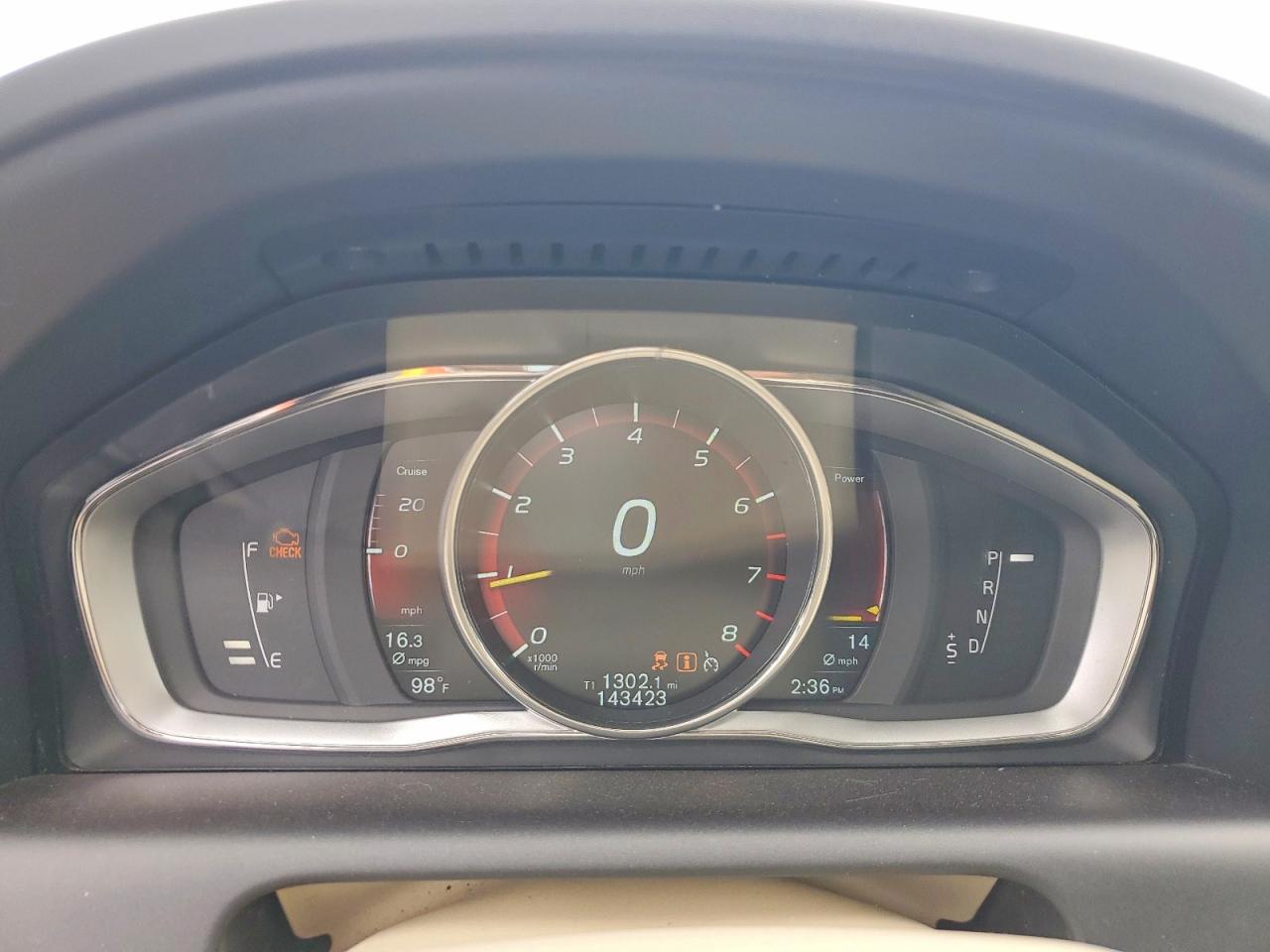 2015 Volvo Xc60 Угольный vin: YV440MDK2F2669207