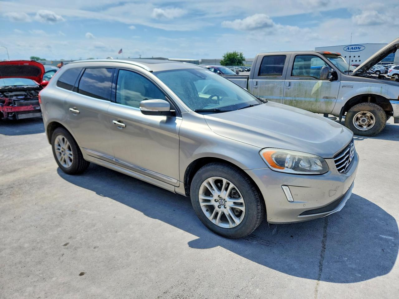 2015 Volvo Xc60 T5 Premier Tan vin: YV440MDK3F2649628