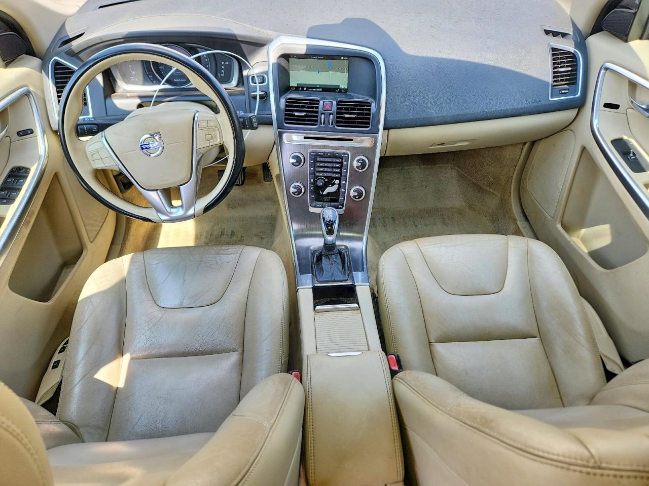 2015 Volvo Xc60 T5 Premier Tan vin: YV440MDK3F2649628