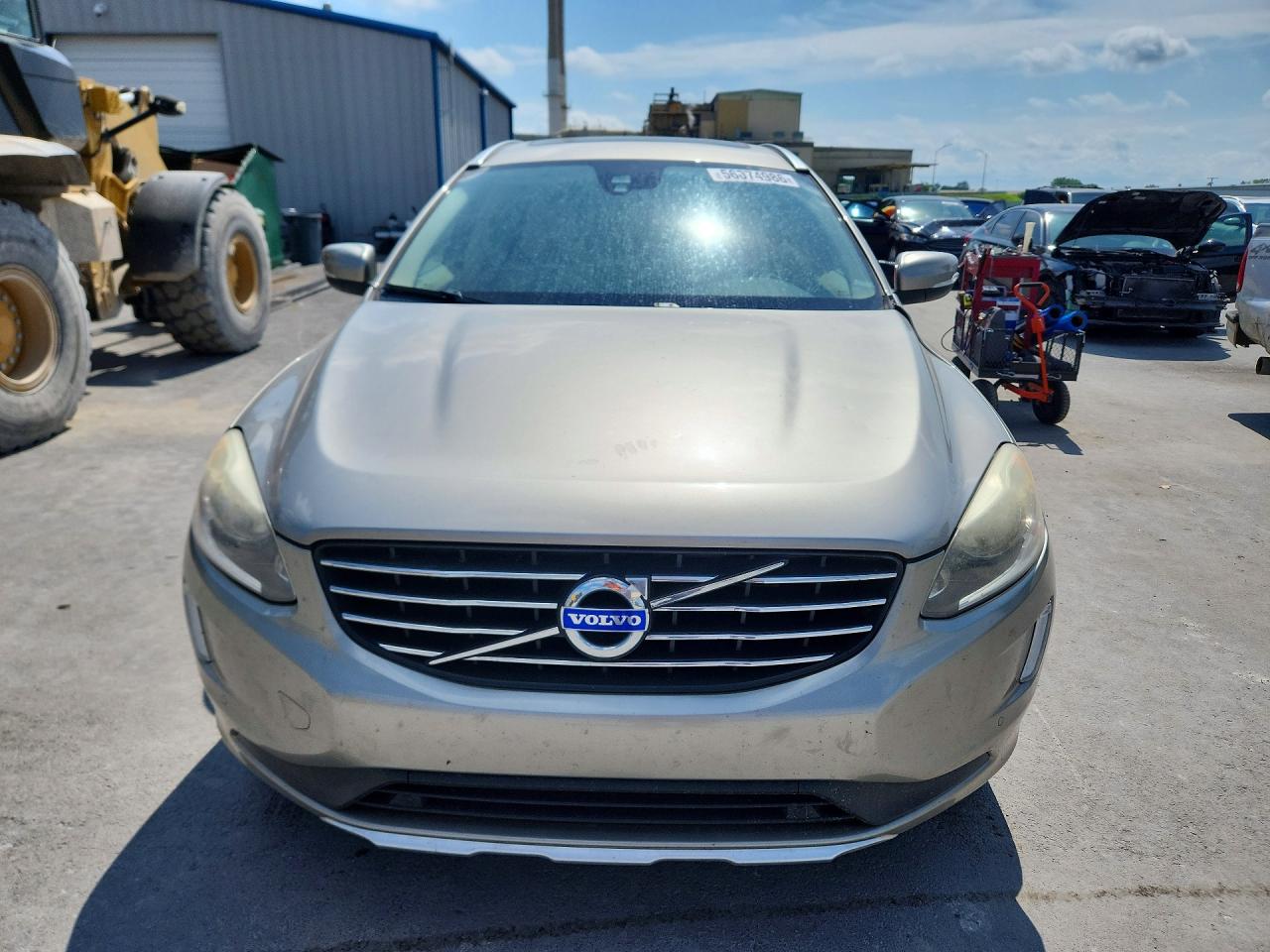 2015 Volvo Xc60 T5 Premier Tan vin: YV440MDK3F2649628