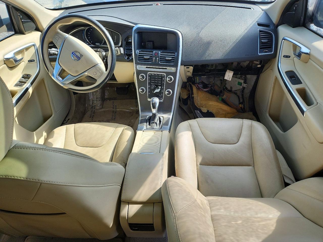 2015 Volvo Xc60 T5 Premier White vin: YV440MDK3F2693502