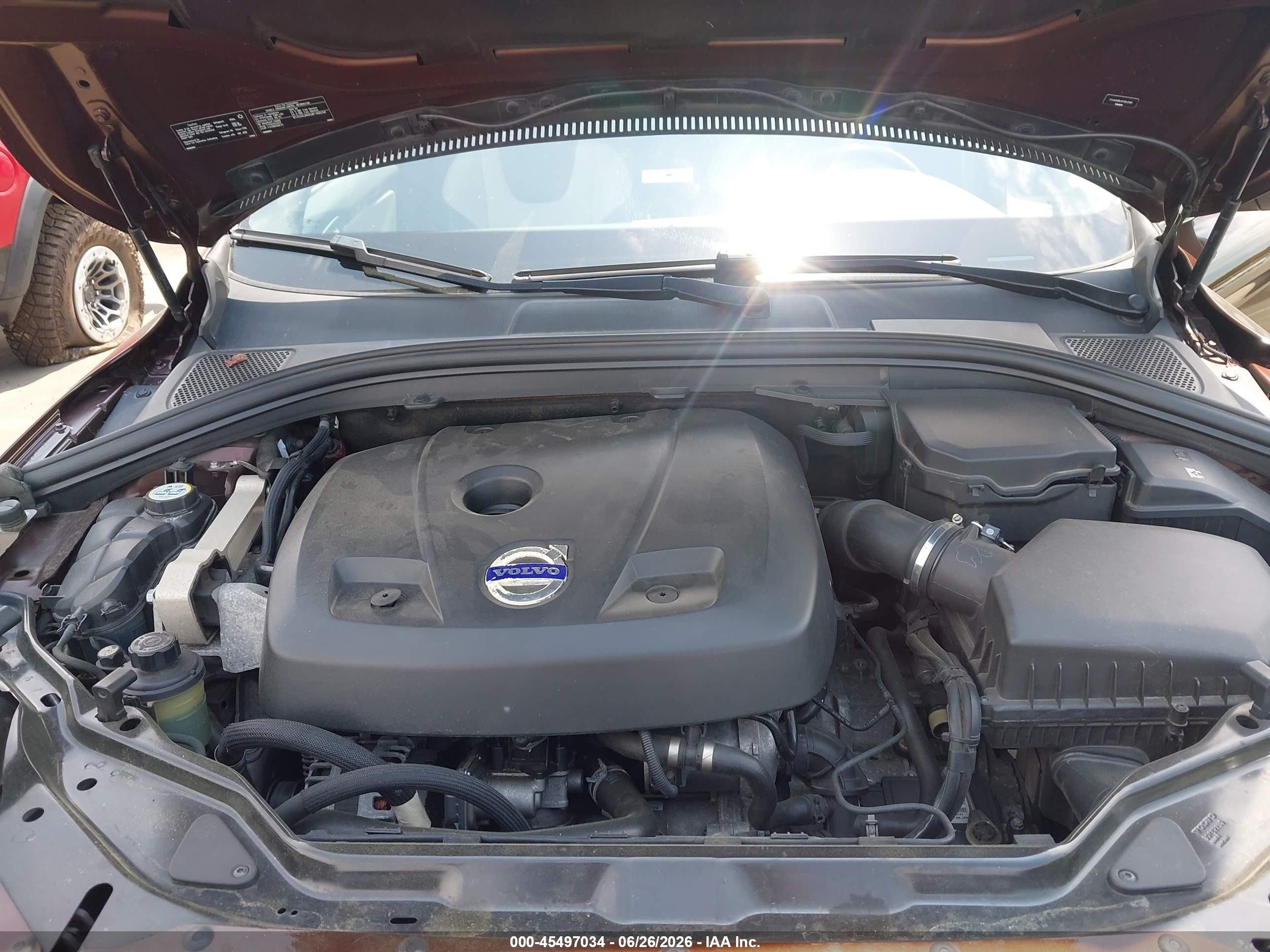 2015 Volvo Xc60 T5 Premier Brown vin: YV440MDK4F2643191