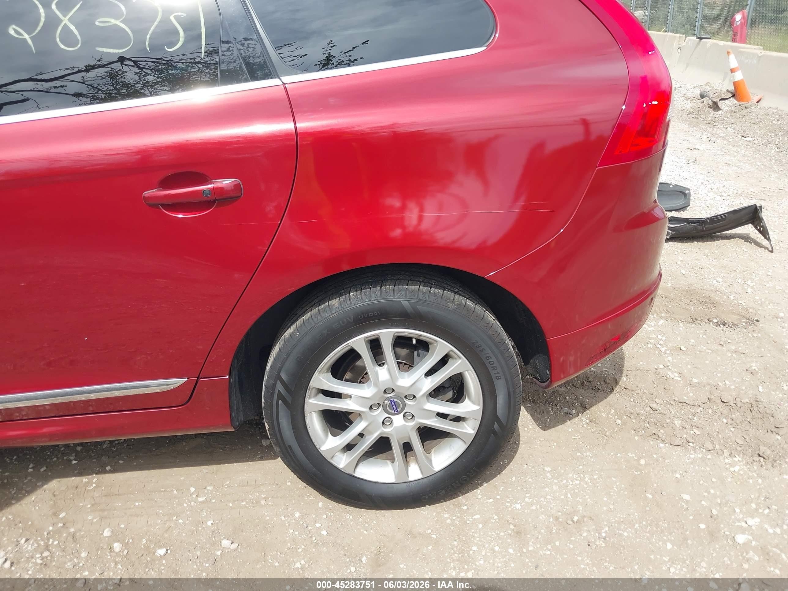 2015 Volvo Xc60 T5 Premier Красный vin: YV440MDK4F2691435