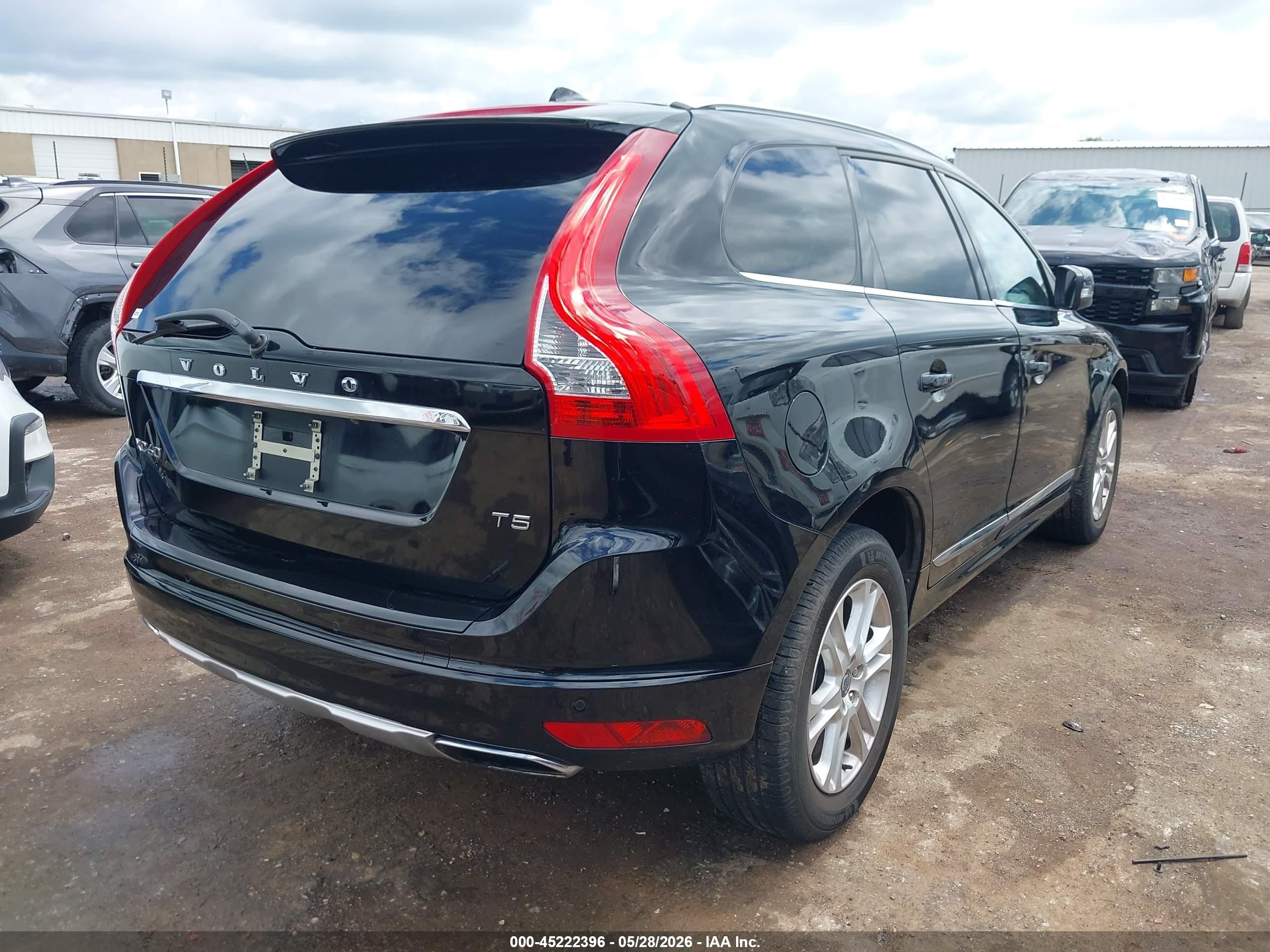 2015 Volvo Xc60 T5 Premier Black vin: YV440MDK5F2720781
