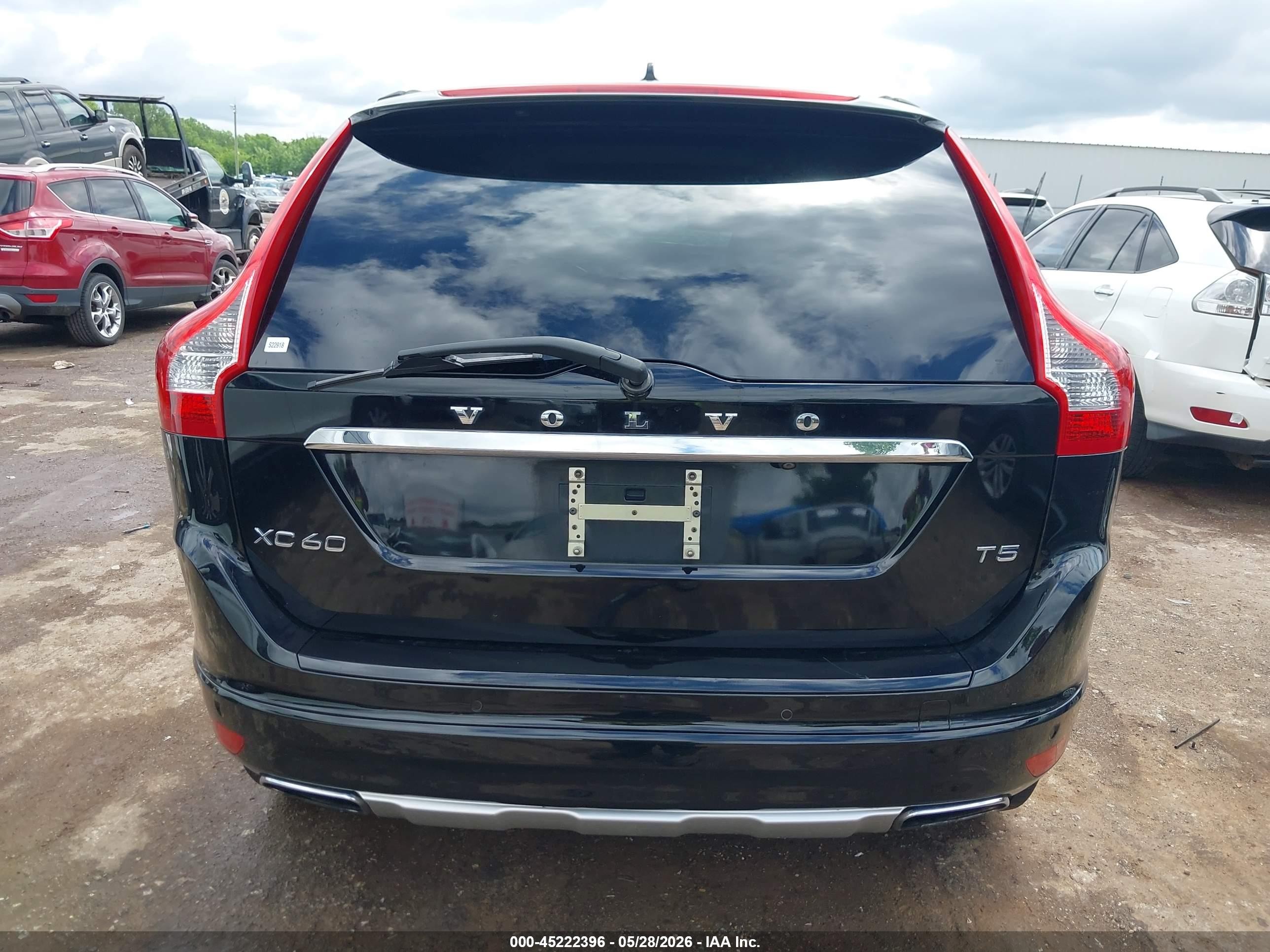 2015 Volvo Xc60 T5 Premier Black vin: YV440MDK5F2720781