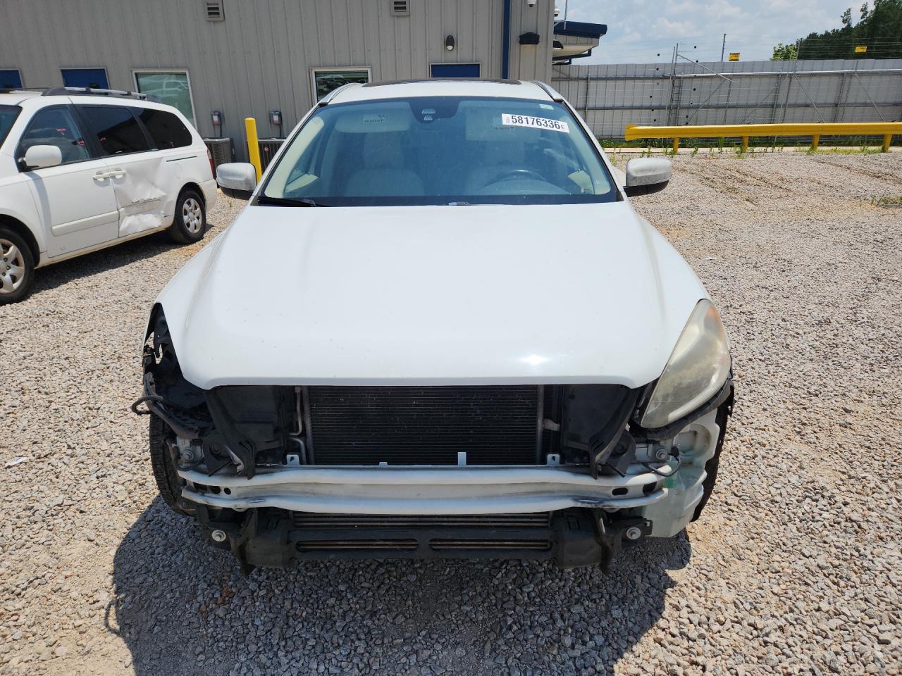 2015 Volvo Xc60 T5 Premier White vin: YV440MDK6F2678184