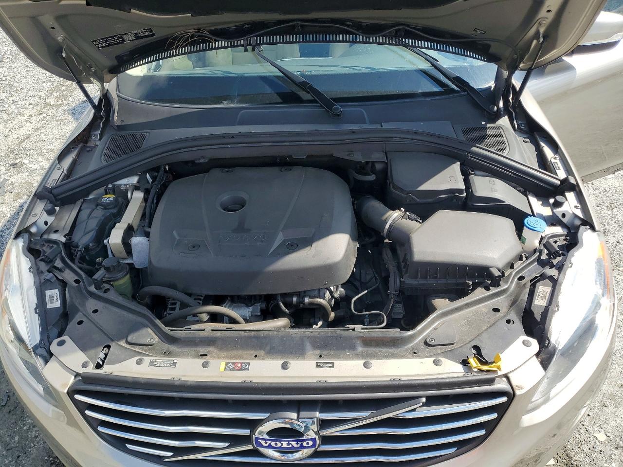 2016 Volvo Xc60 T5 Premier Tan vin: YV440MDK6G2896286