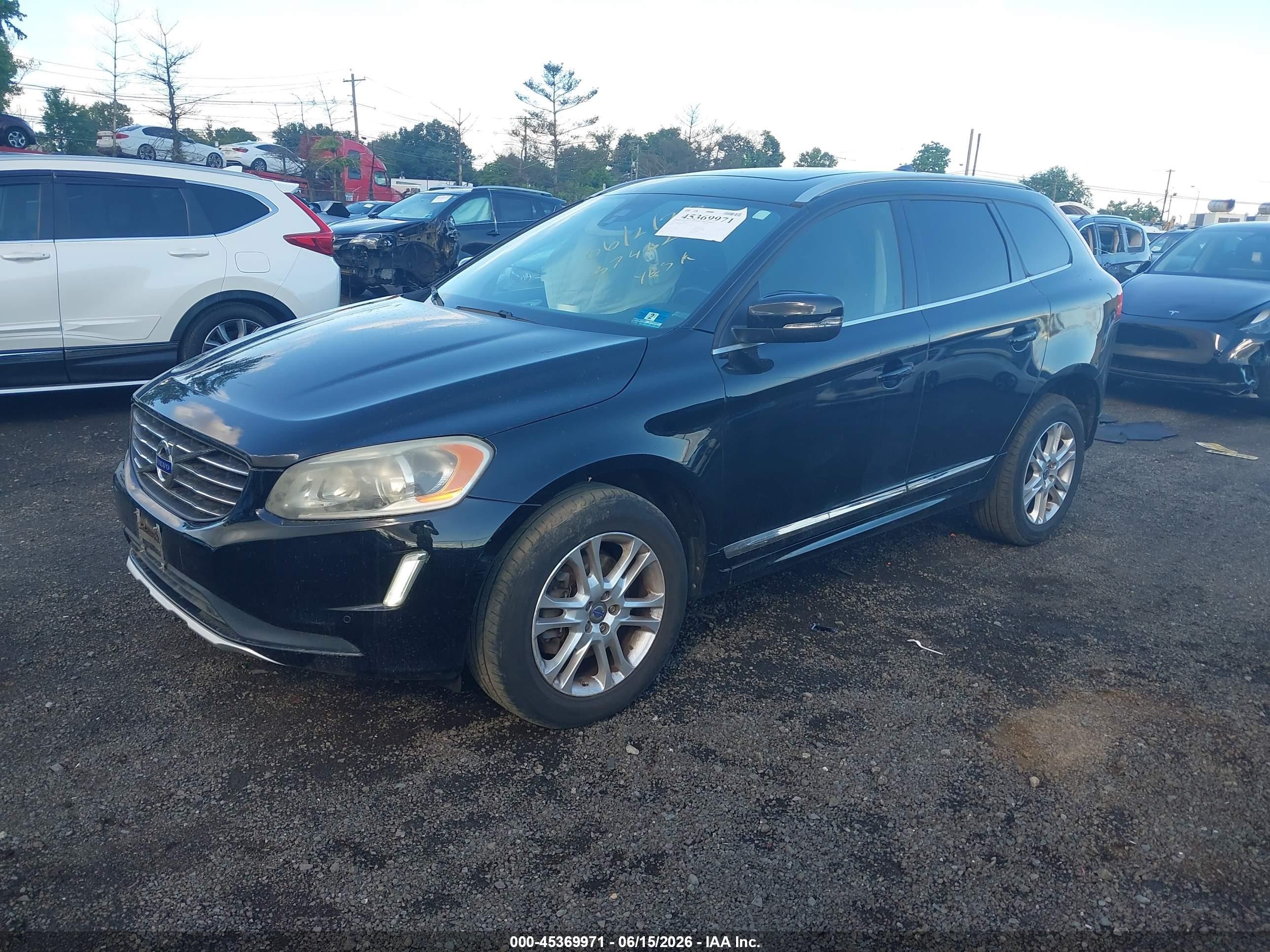 2015 Volvo Xc60 T5 Premier Черный vin: YV440MDK7F2690361