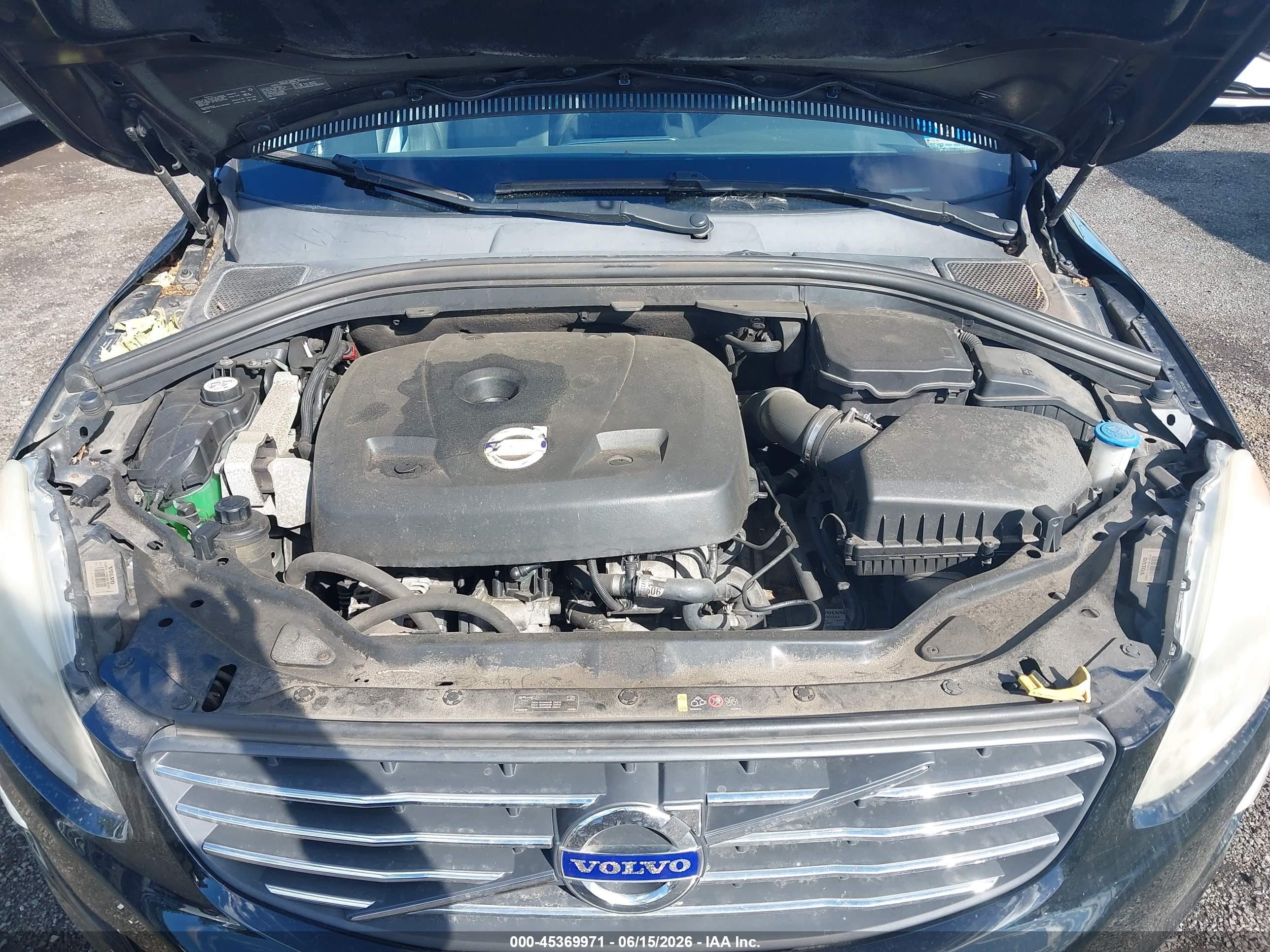 2015 Volvo Xc60 T5 Premier Черный vin: YV440MDK7F2690361