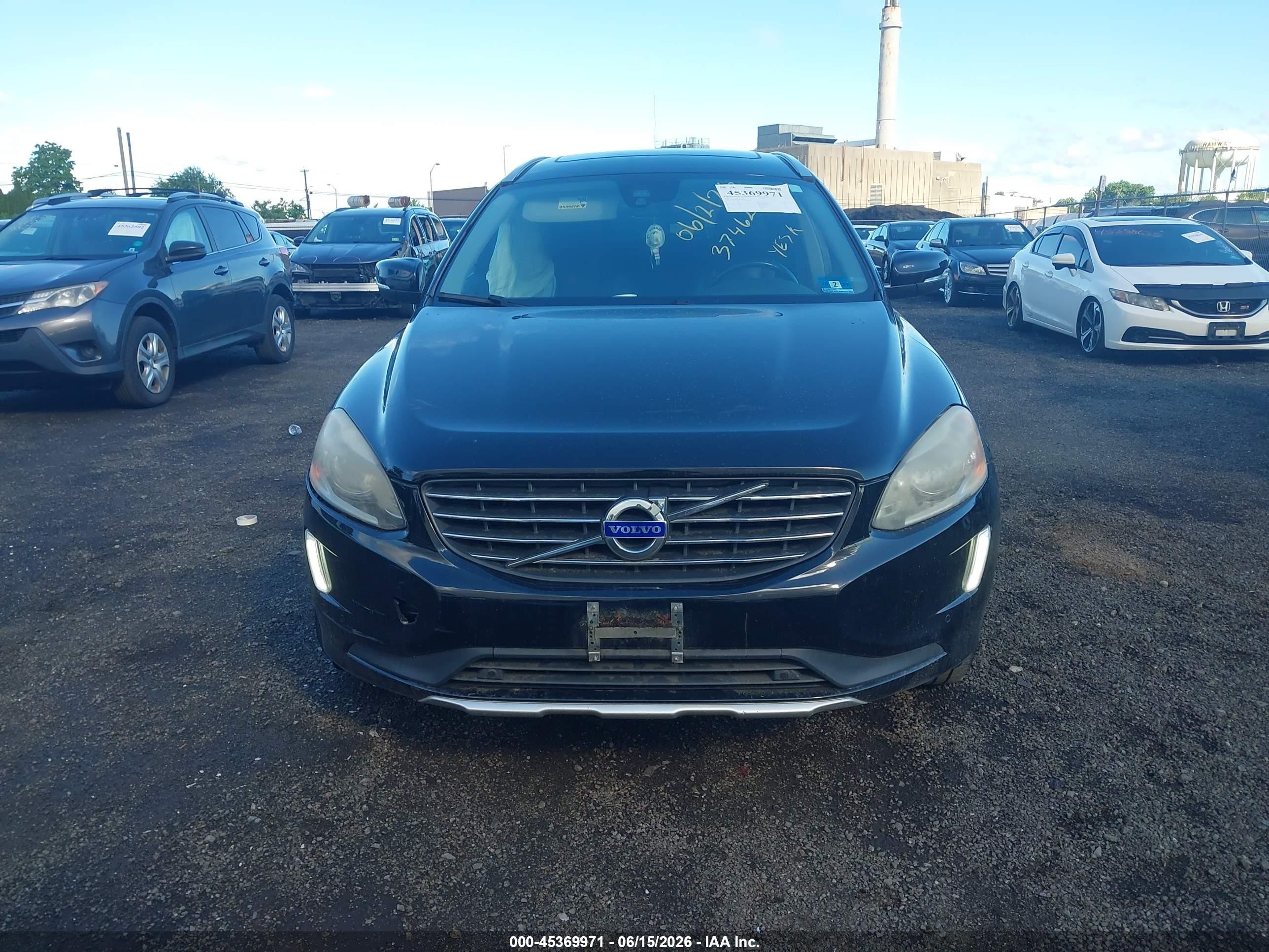 2015 Volvo Xc60 T5 Premier Черный vin: YV440MDK7F2690361