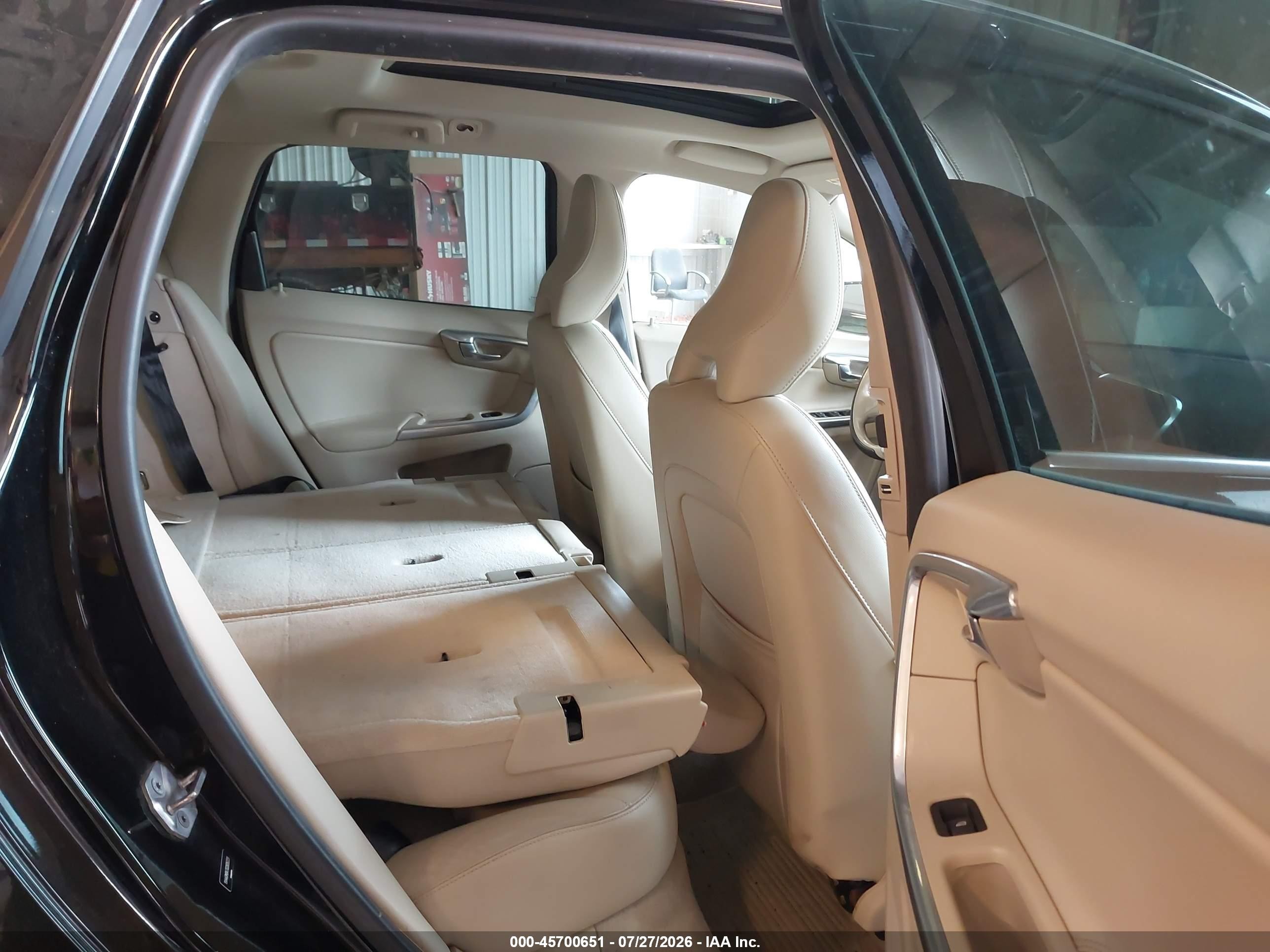 2016 Volvo Xc60 T5 Drive-e Premier Black vin: YV440MDK7G2826229