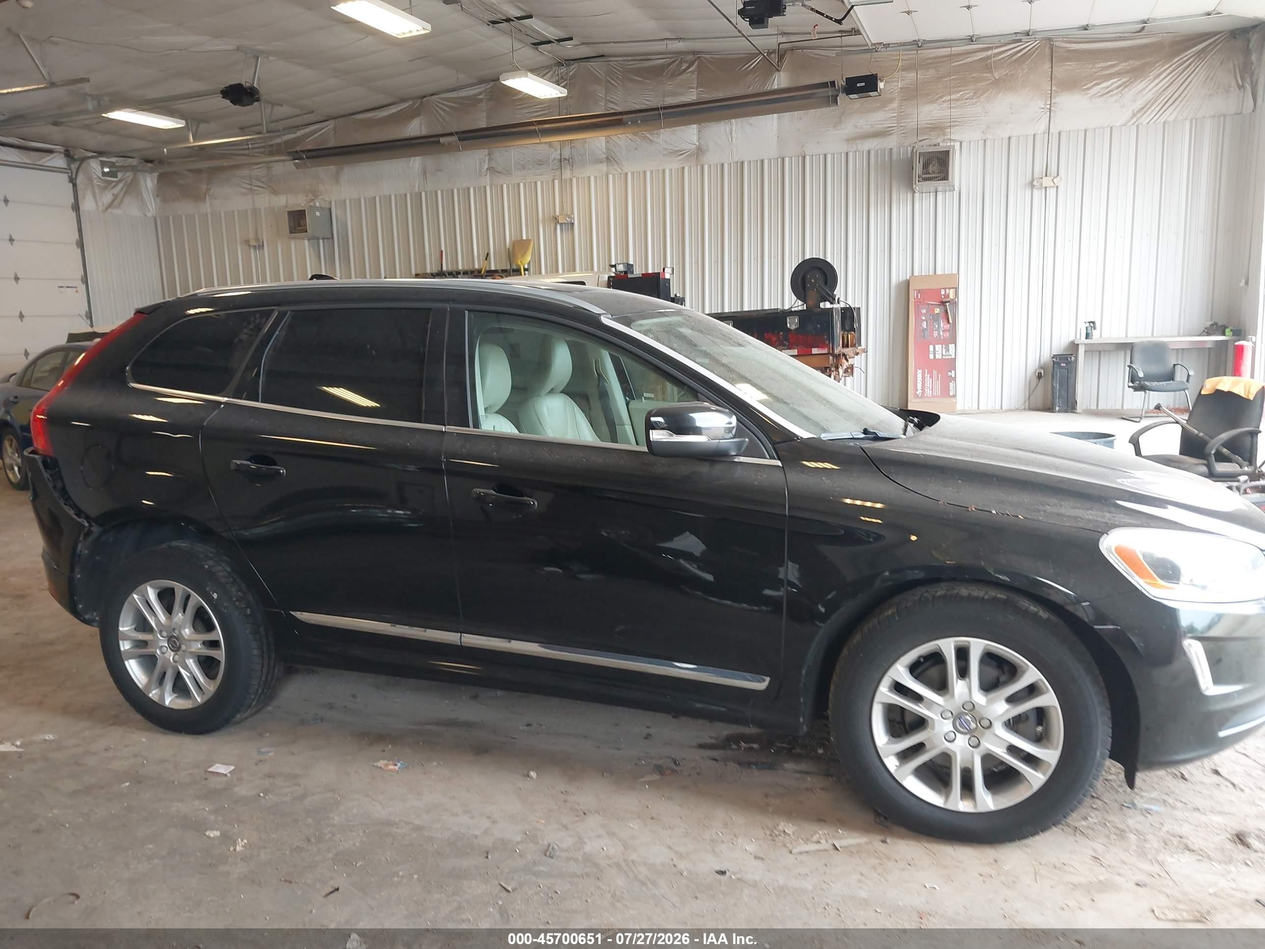 2016 Volvo Xc60 T5 Drive-e Premier Black vin: YV440MDK7G2826229