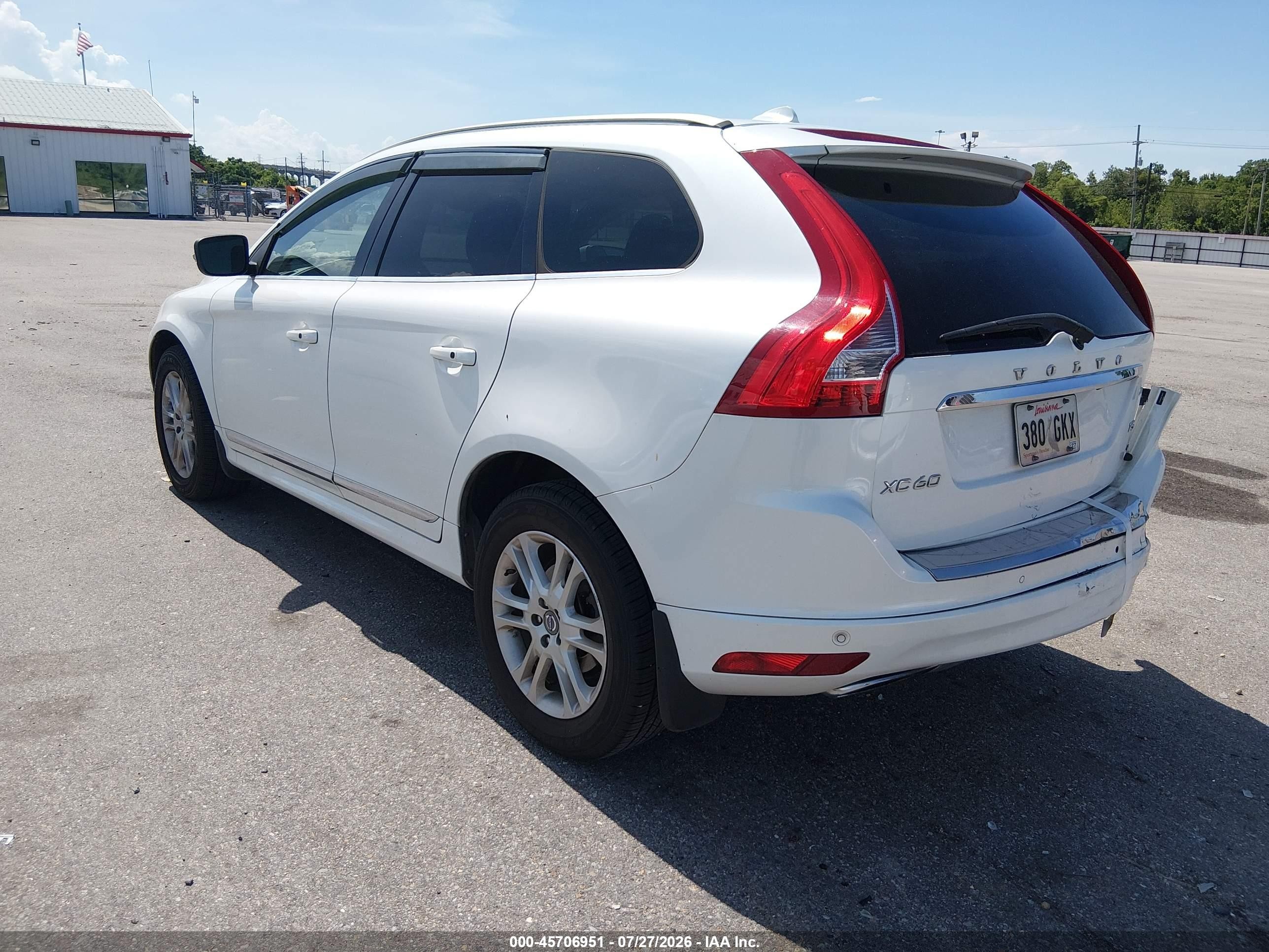 2015 Volvo Xc60 T5 Premier Silver vin: YV440MDK8F2668711
