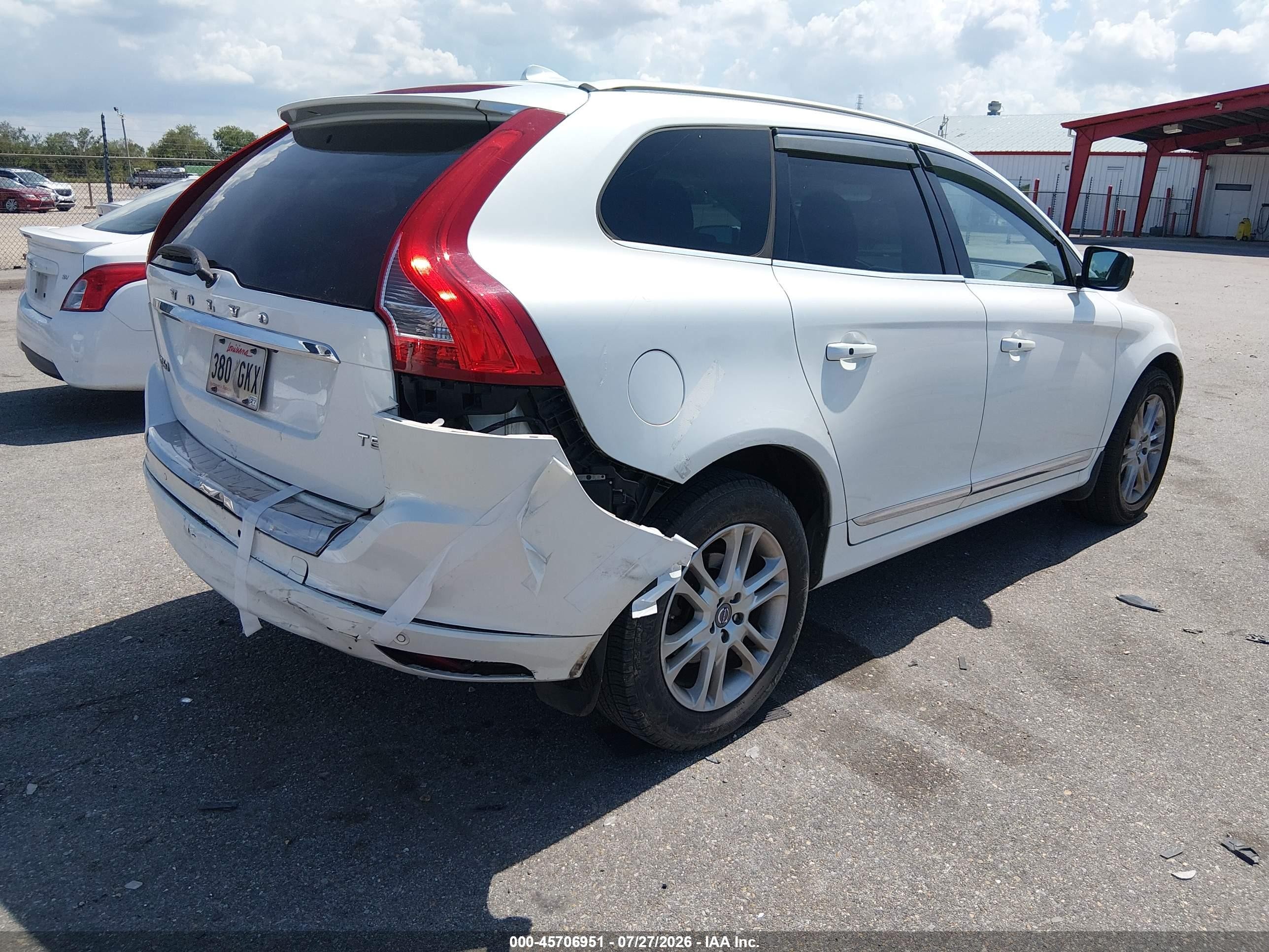 2015 Volvo Xc60 T5 Premier Silver vin: YV440MDK8F2668711