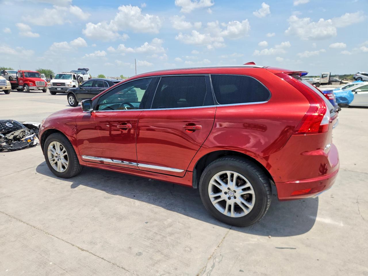 2015 Volvo Xc60 T5 Premier Red vin: YV440MDK8F2726817