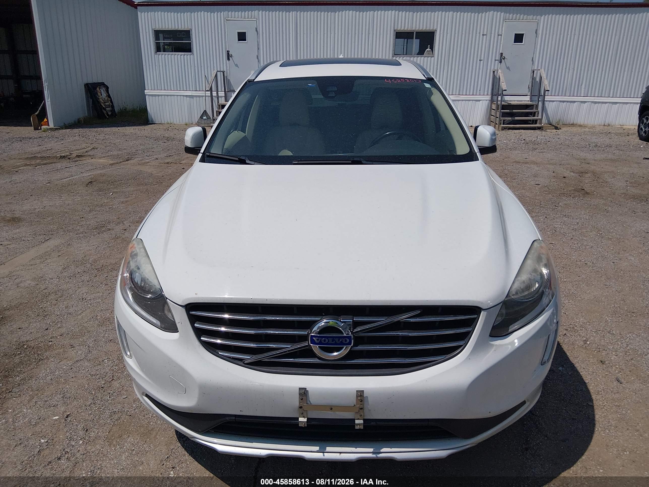 2015 Volvo Xc60 T5 Premier White vin: YV440MDK9F2660357