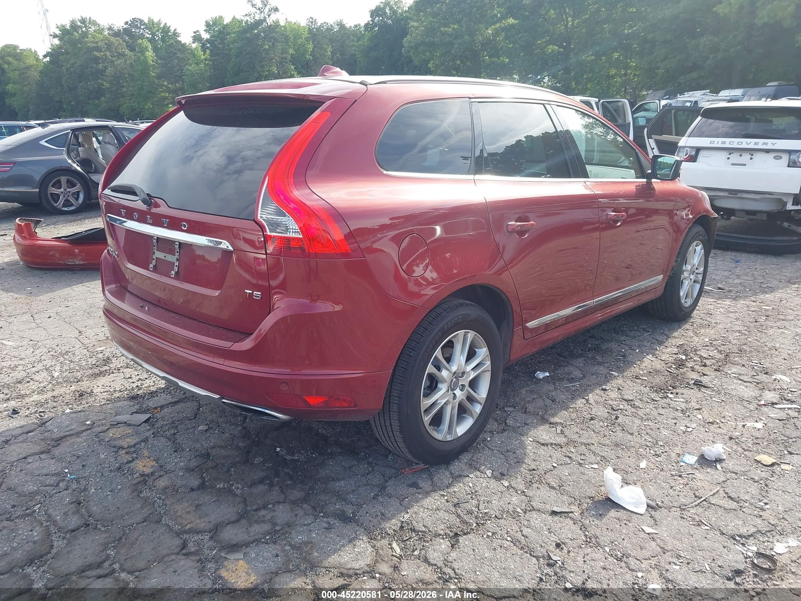 2015 Volvo Xc60 T5 Premier Red vin: YV440MDK9F2675392