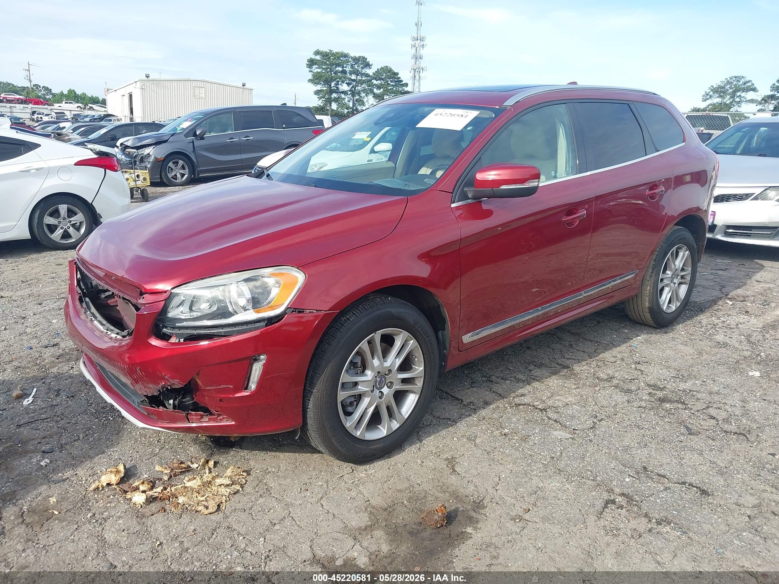 2015 Volvo Xc60 T5 Premier Red vin: YV440MDK9F2675392