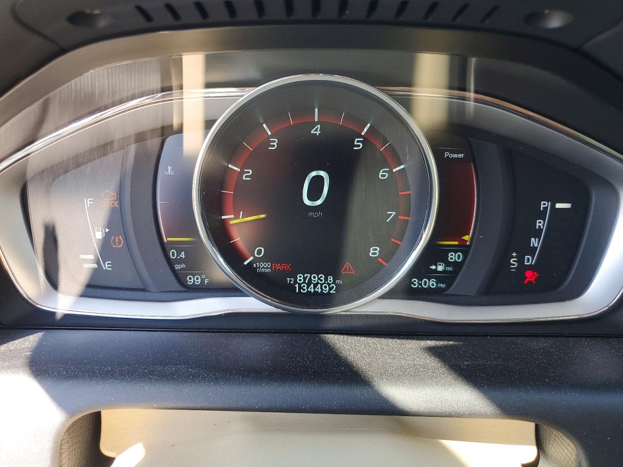 2015 Volvo Xc60 T5 Premier Silver vin: YV440MDK9F2692239