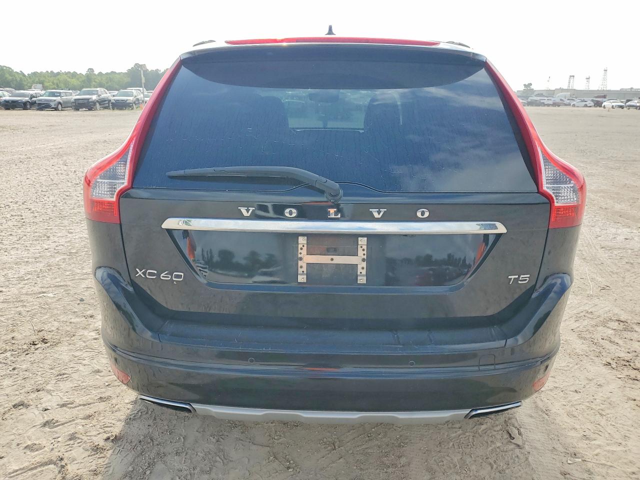 2016 Volvo Xc60 T5 Premier Черный vin: YV440MDK9G2911332