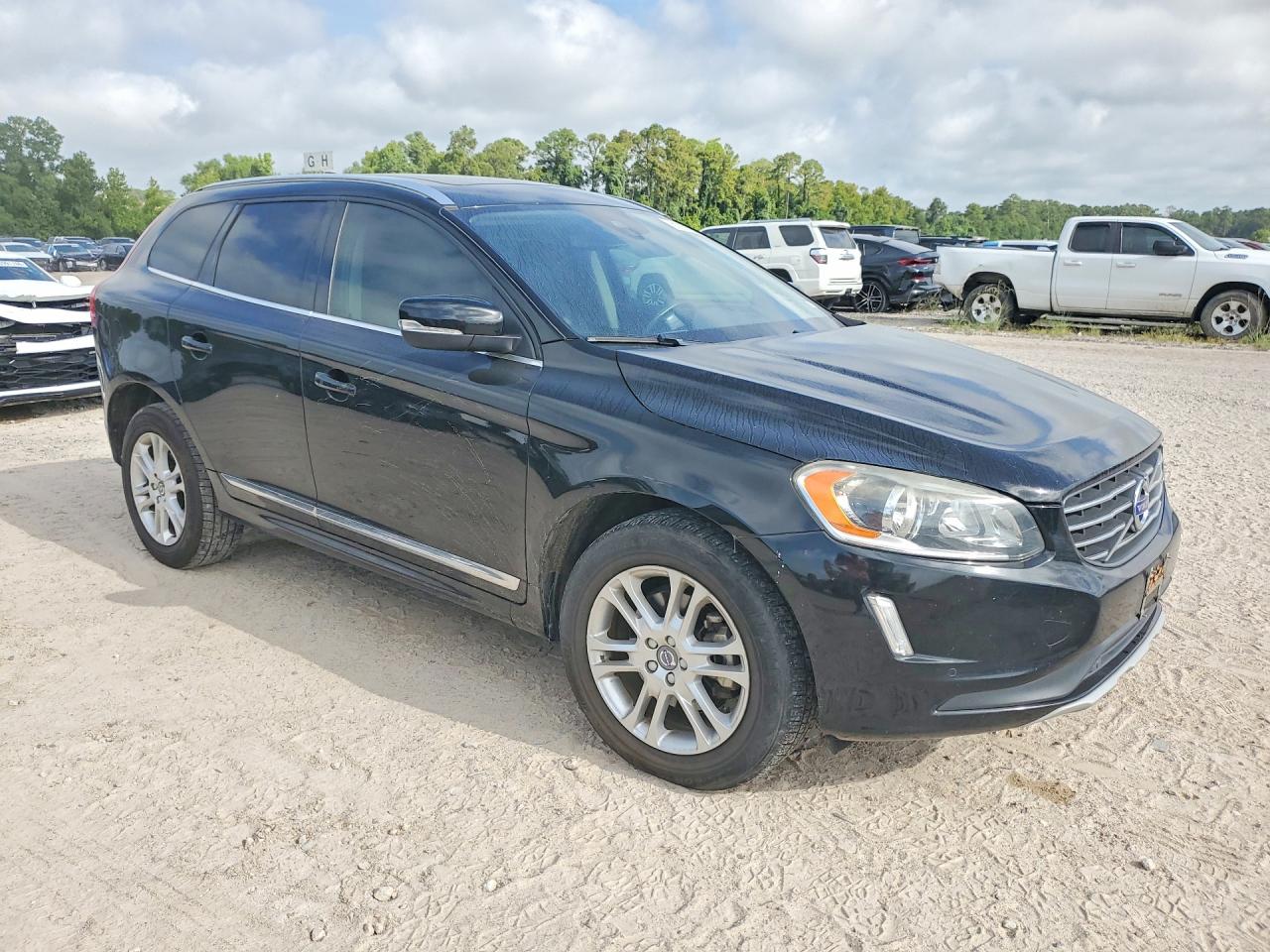 2016 Volvo Xc60 T5 Premier Черный vin: YV440MDK9G2911332