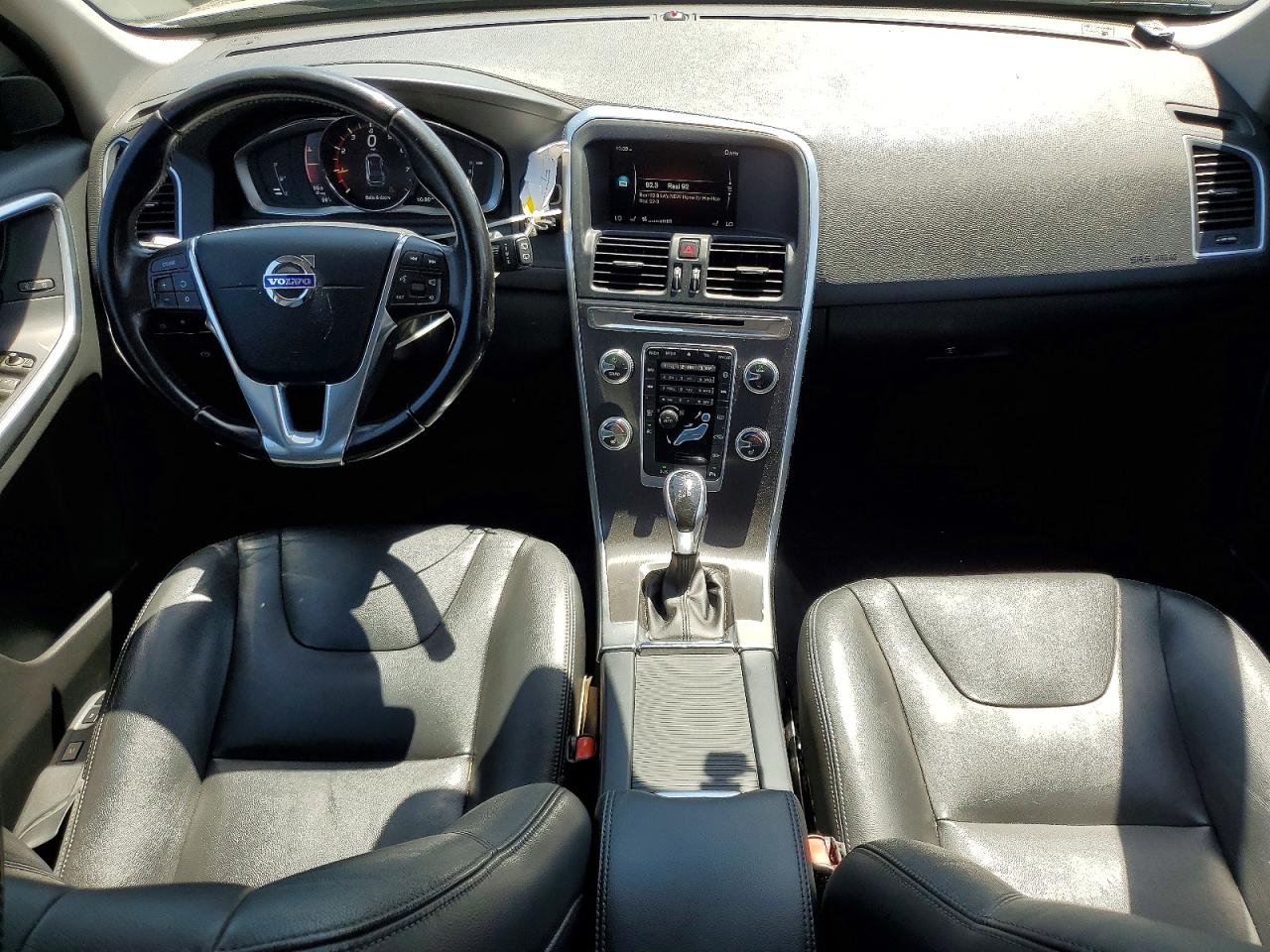 2016 Volvo Xc60 T5 Premier Silver vin: YV440MDKXG2820246