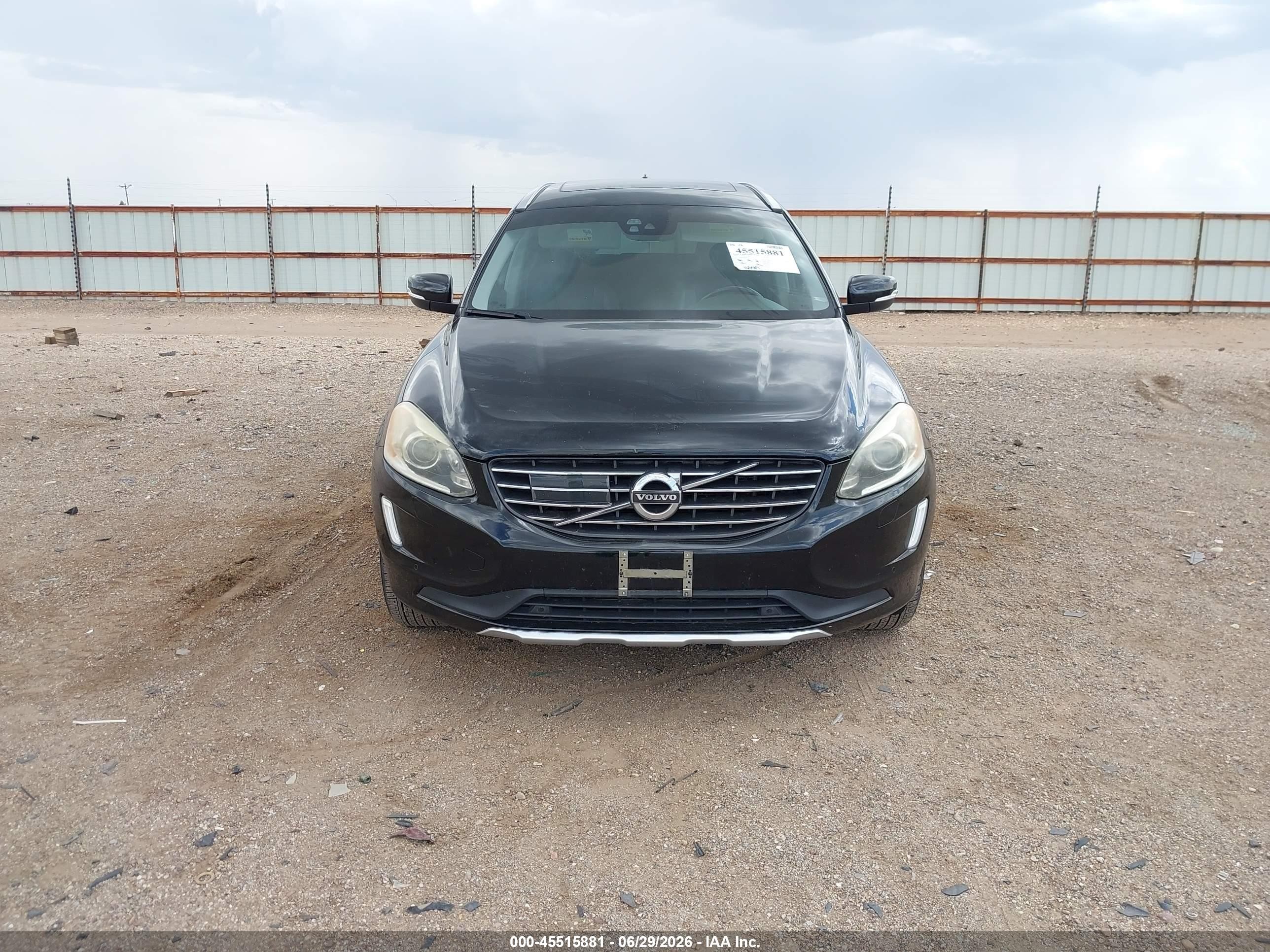 2015 Volvo Xc60 T5 Platinum Black vin: YV440MDM0F2743371