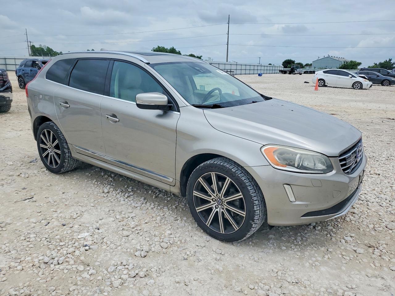 2015 Volvo Xc60 T5 Platinum Gray vin: YV440MDM0F2758923