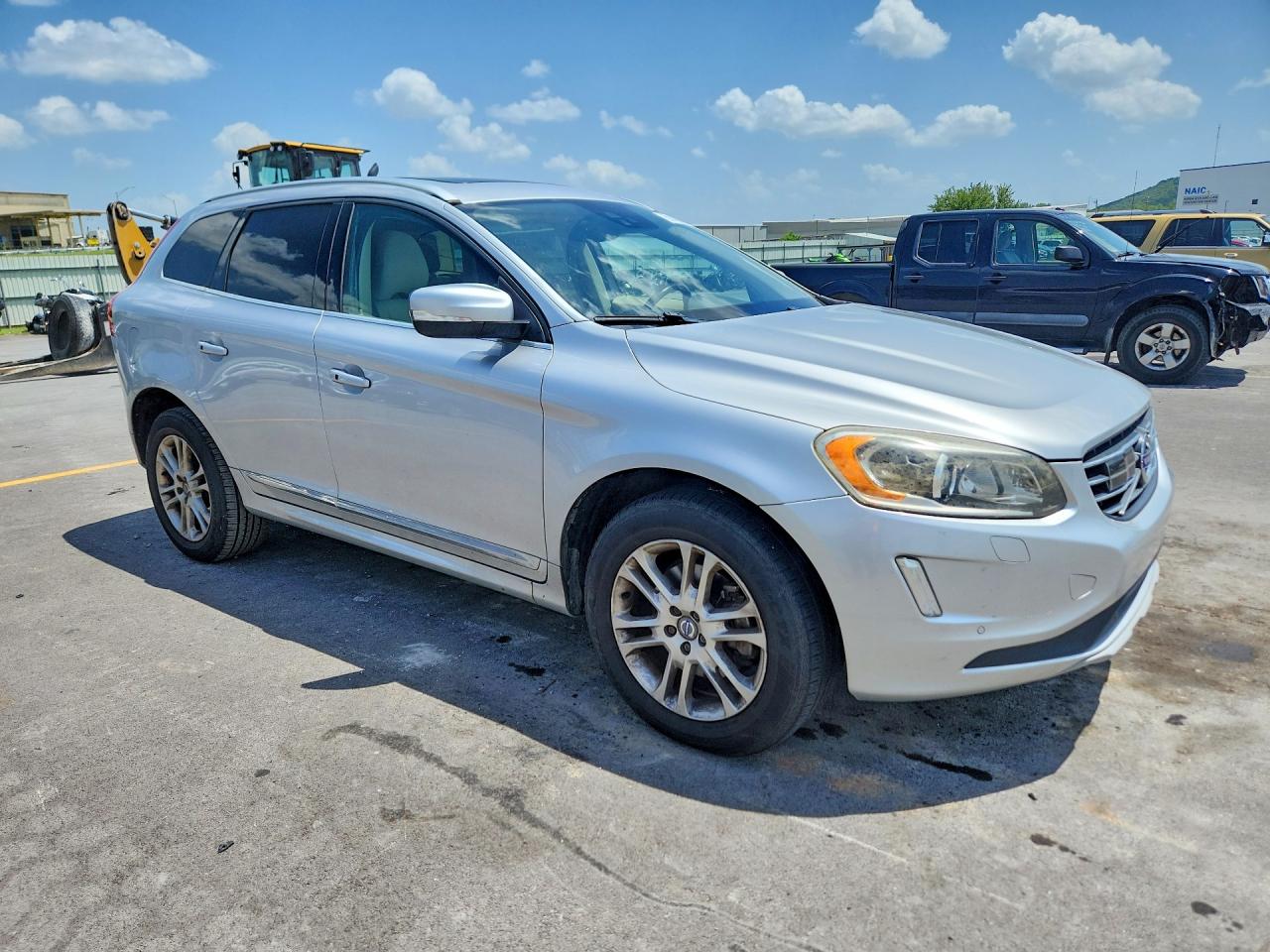 2016 Volvo Xc60 T5 Platinum Silver vin: YV440MDM1G2810013