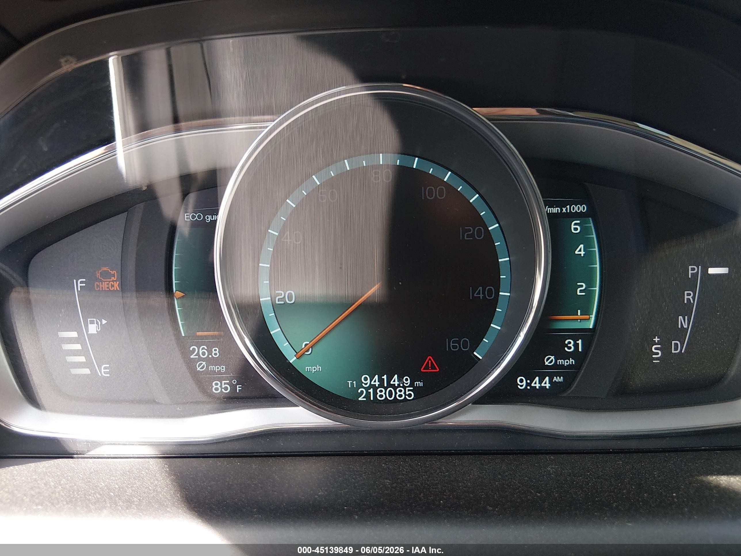 2015 Volvo Xc60 T5 Platinum White vin: YV440MDM3F2706198