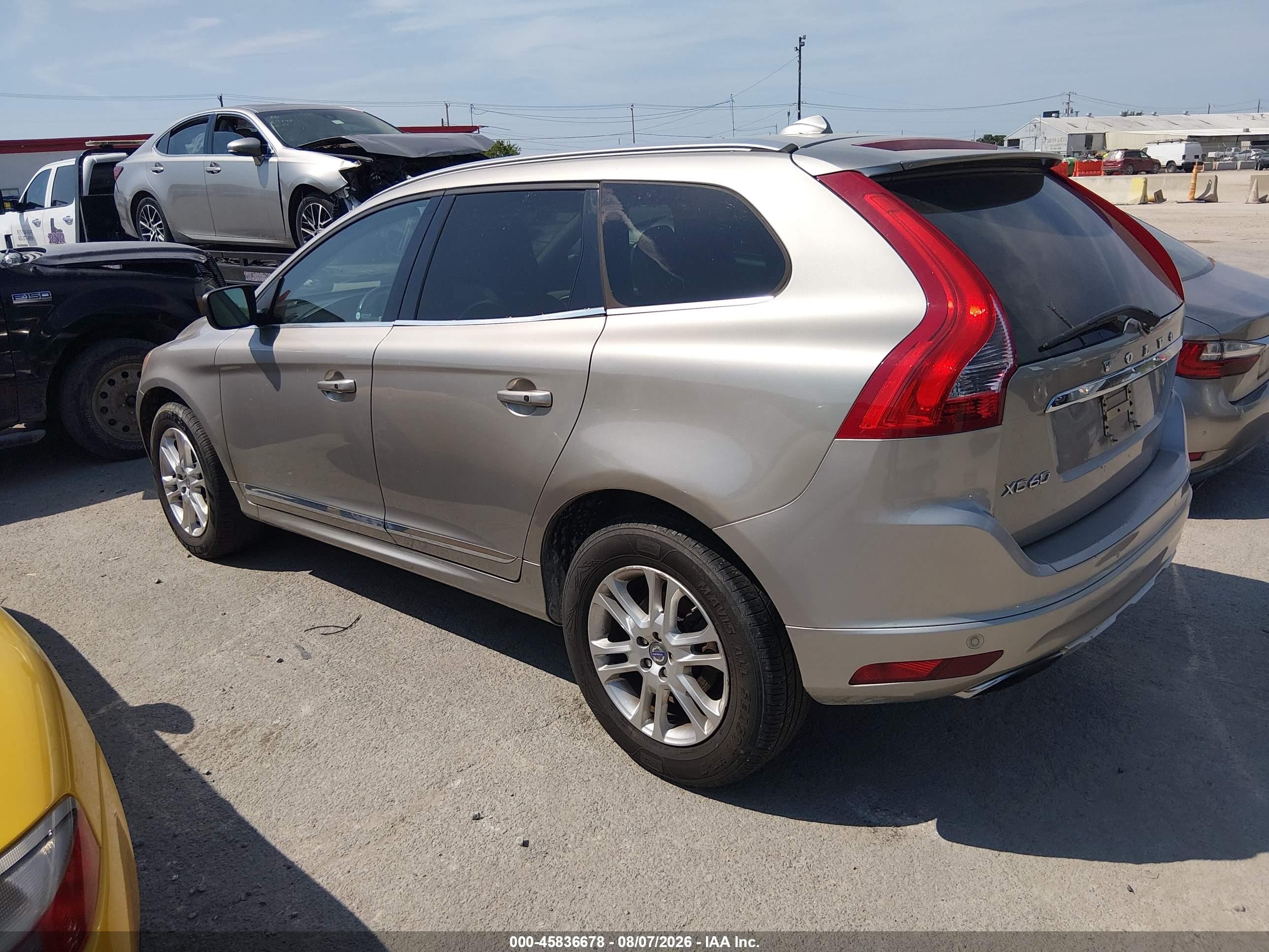 2015 Volvo Xc60 T5 Platinum Gray vin: YV440MDMXF2677332