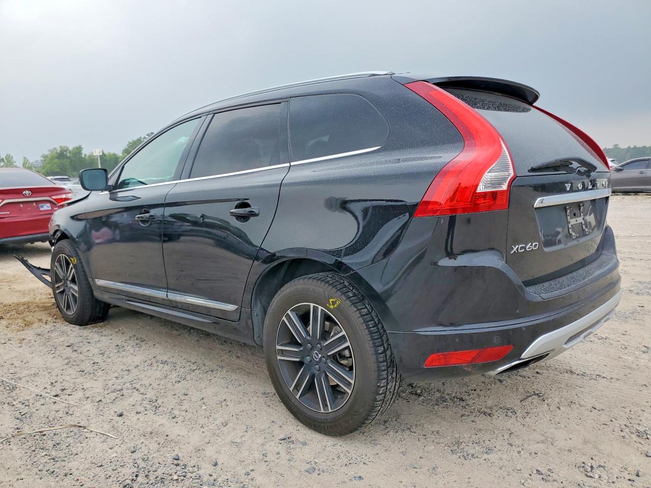 2017 Volvo Xc60 T5 Dynamic Black vin: YV440MDR8H2081666