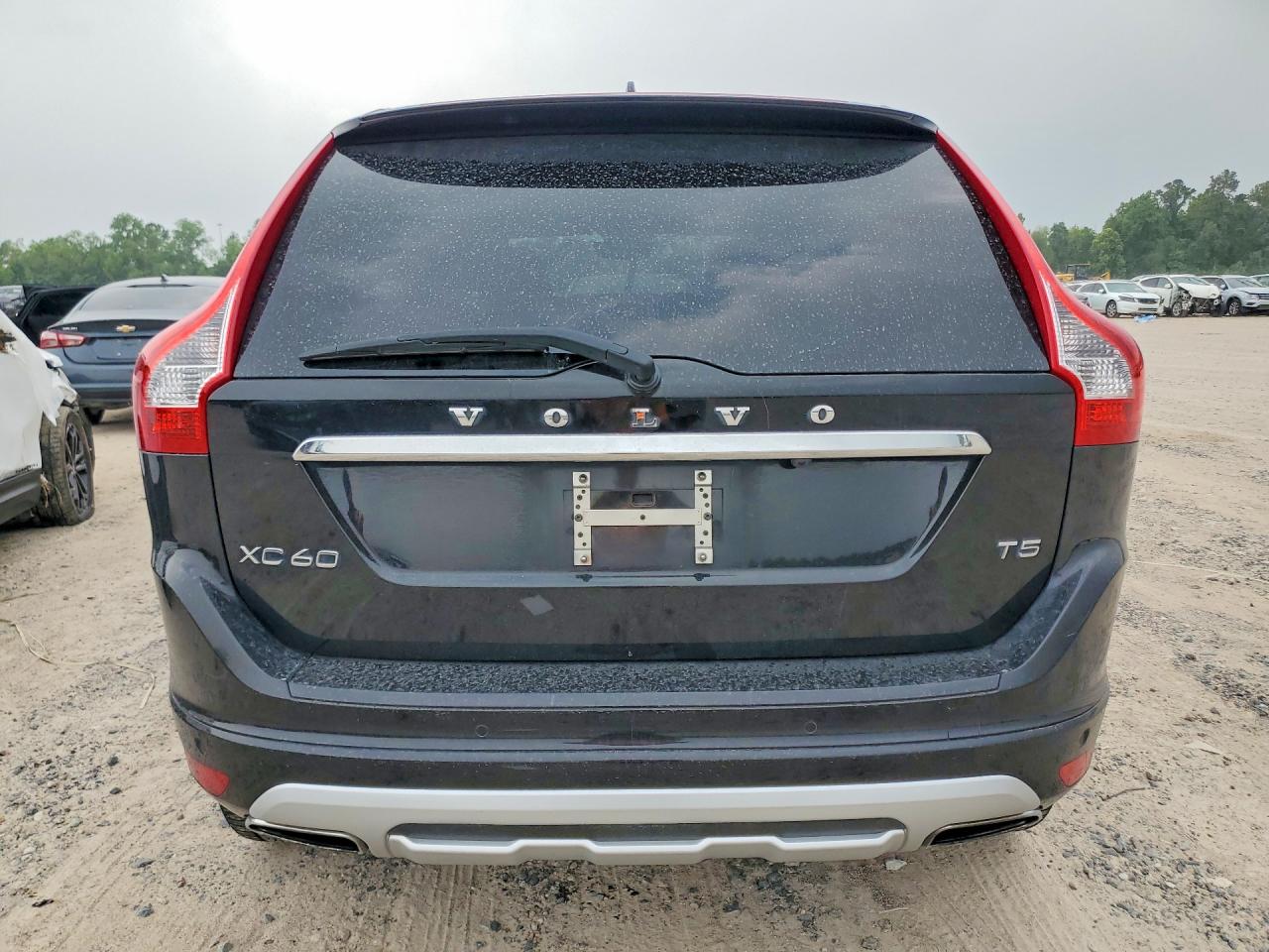 2017 Volvo Xc60 T5 Dynamic Black vin: YV440MDR8H2081666