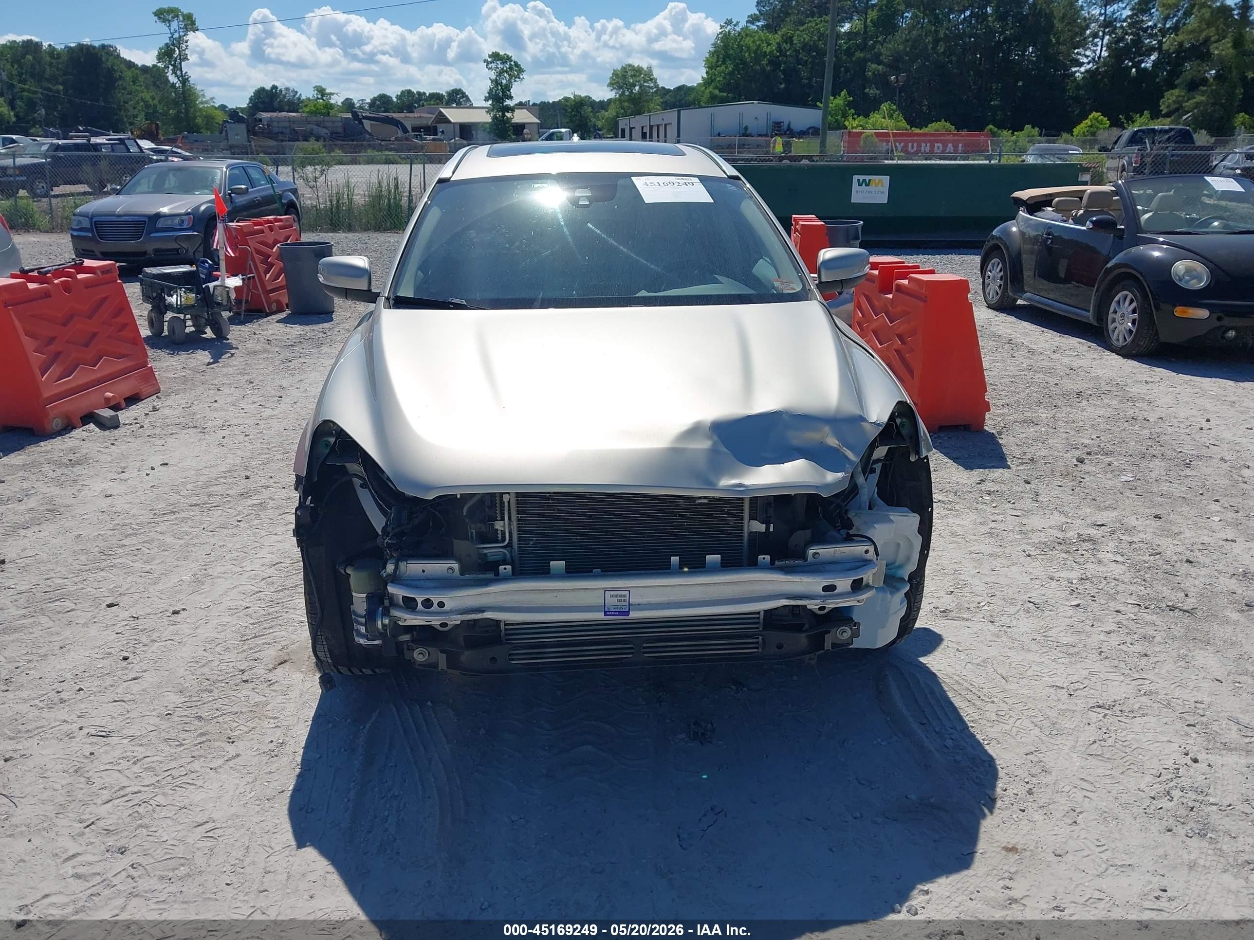 2017 Volvo Xc60 T5 Inscription Gold vin: YV440MDU9H2159022