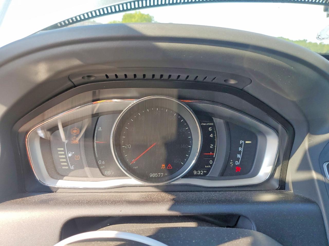 2017 Volvo Xc60 T5 Inscription Угольный vin: YV440MRU8H2028365