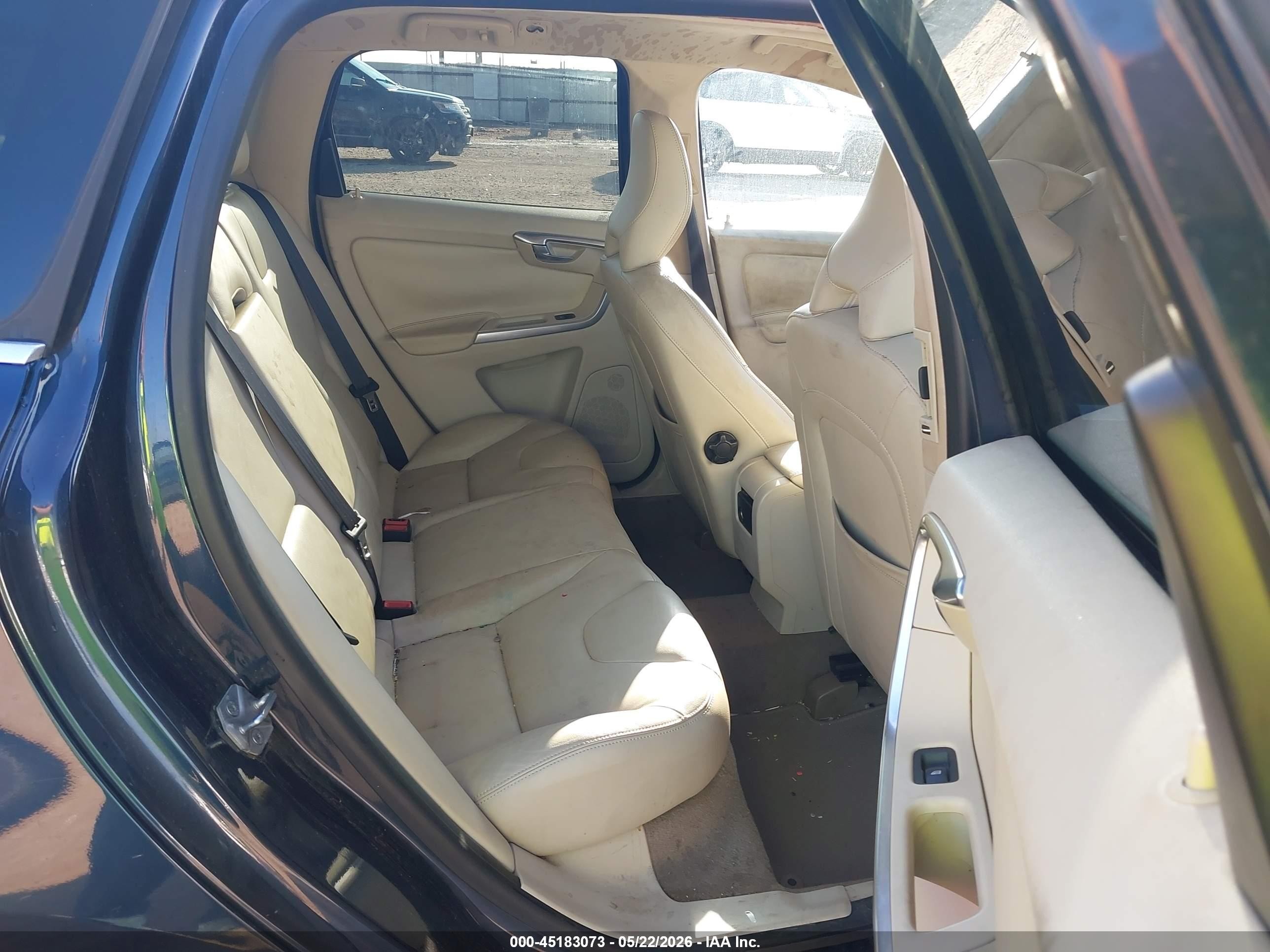 2015 Volvo Xc60 T6 Premier Plus Blue vin: YV449MDC9F2625350