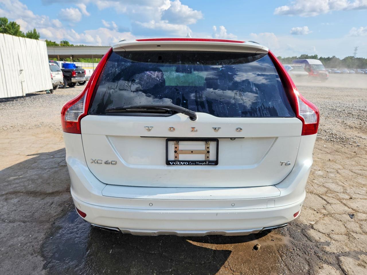 2015 Volvo Xc60 T6 Platinum White vin: YV449MDD0F2562969