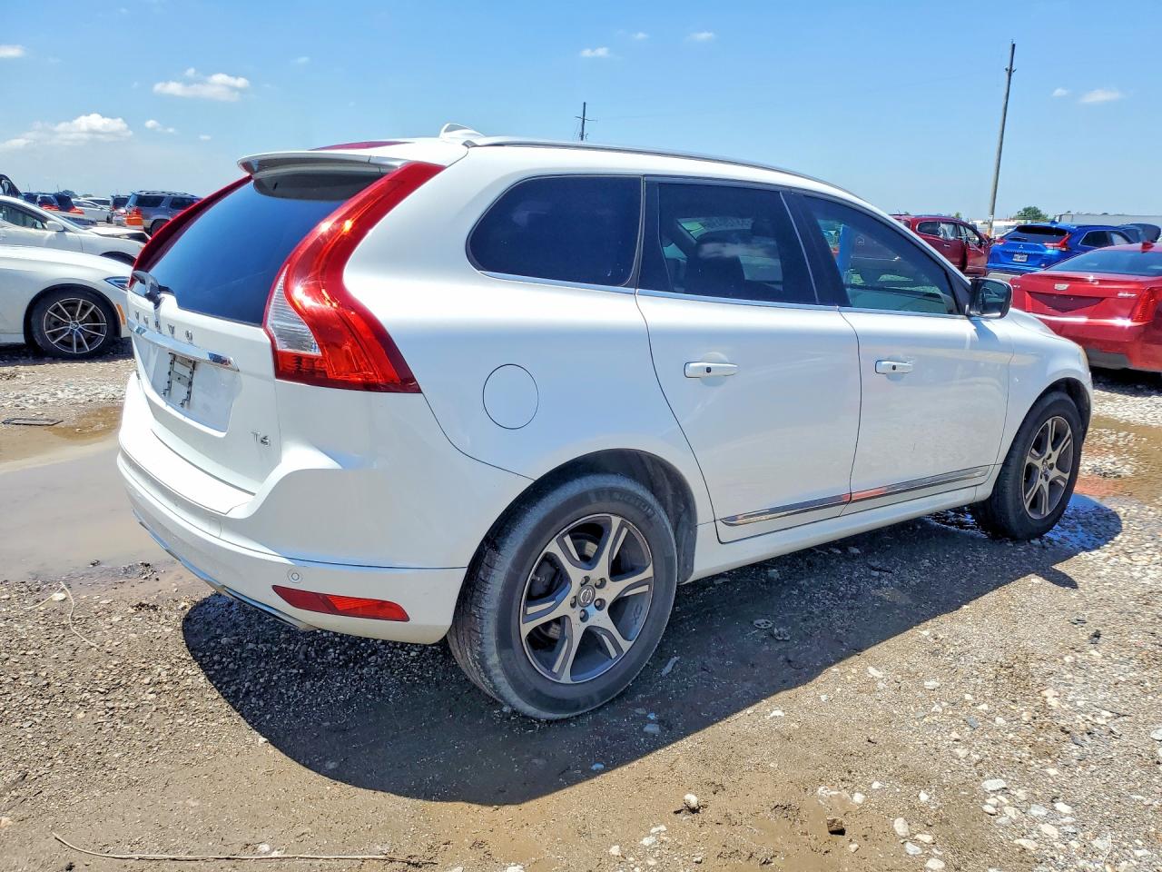 2015 Volvo Xc60 T6 Platinum White vin: YV449MDD5F2623233