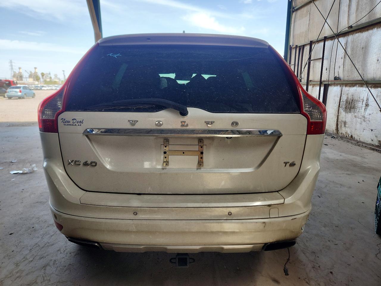 2015 Volvo Xc60 T6 Platinum White vin: YV449MDD8F2562895