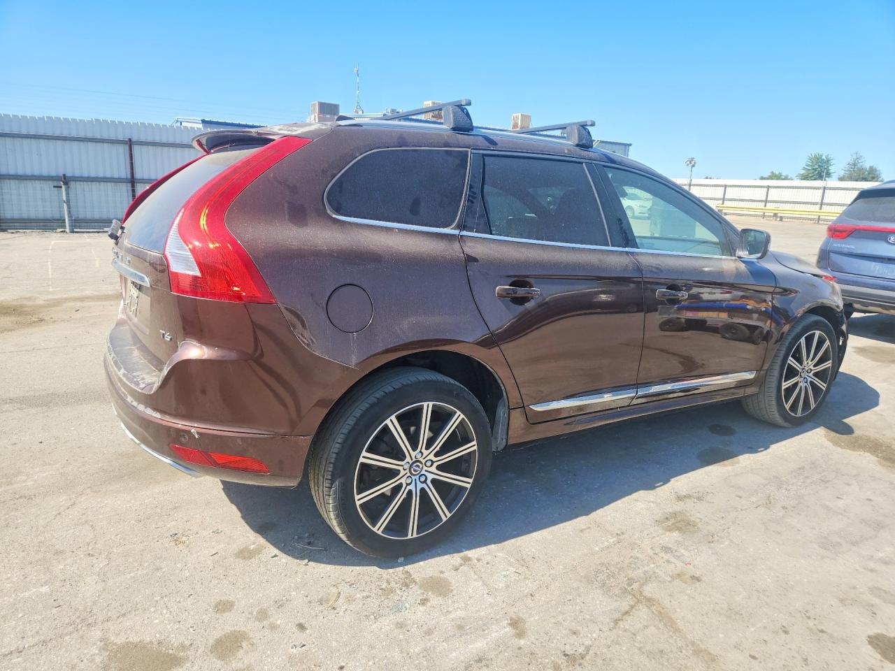 2015 Volvo Xc60 T6 Premier Brown vin: YV449MDK7F2723817