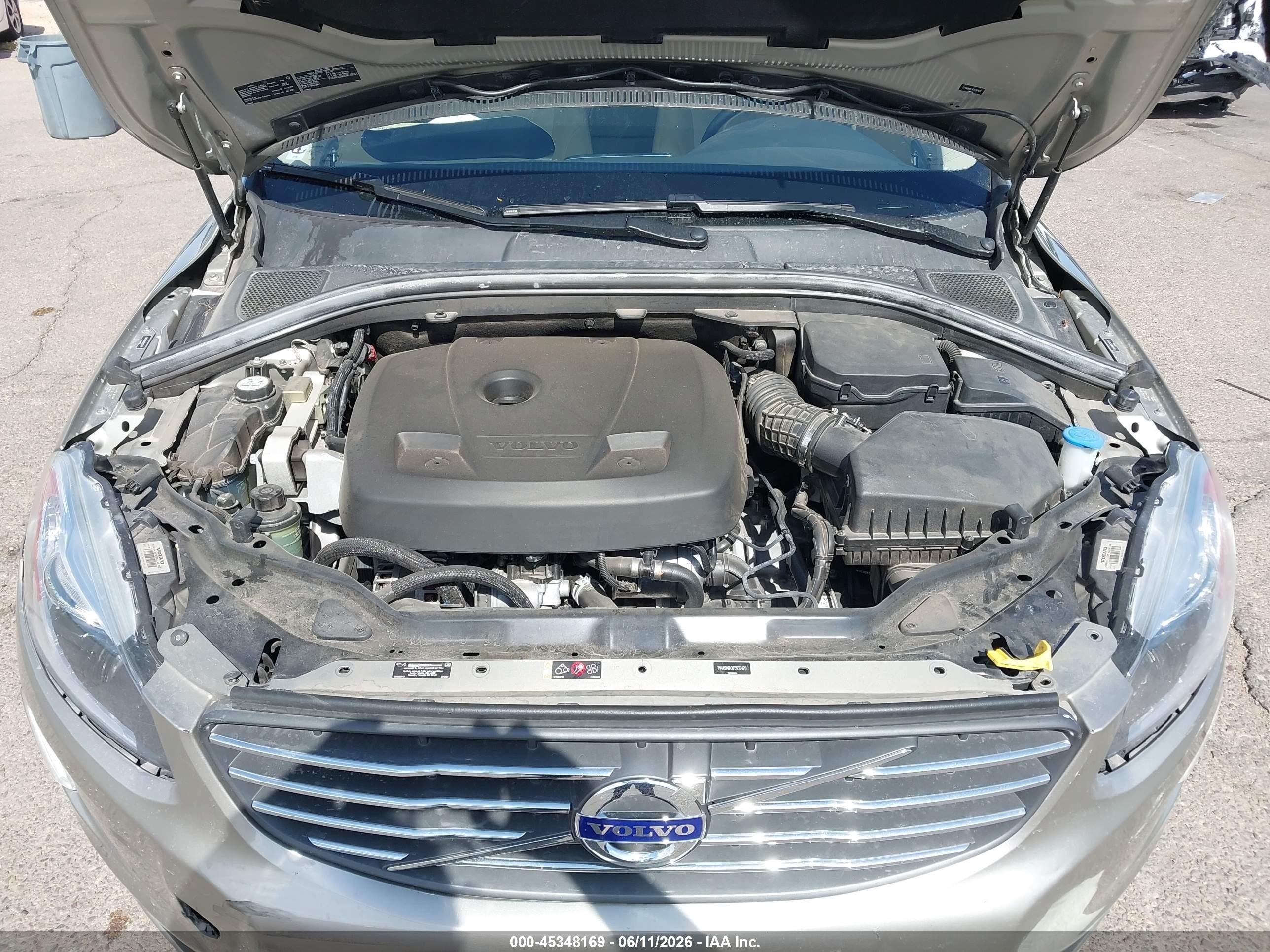 2015 Volvo Xc60 T6 Gold vin: YV449MDKXF2737470